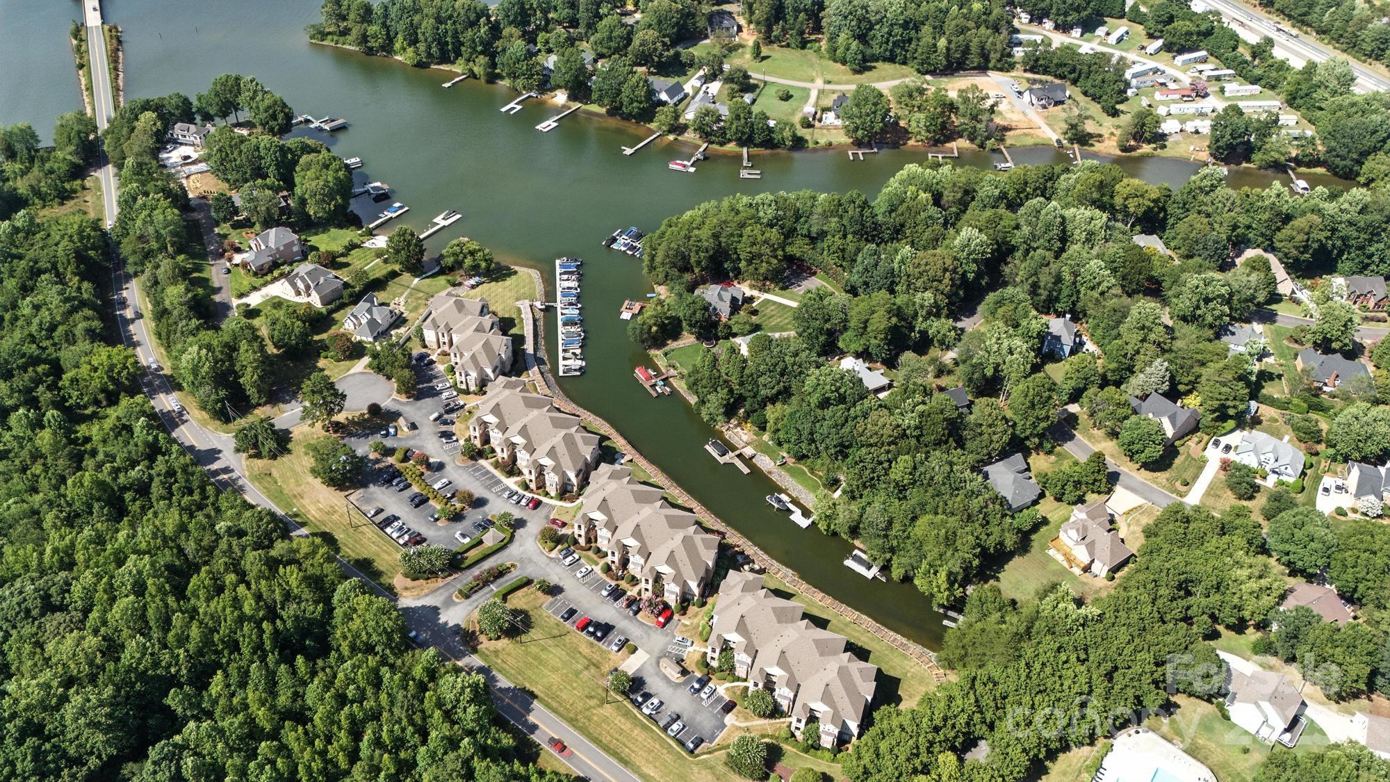 108 Pier 33 Drive 409