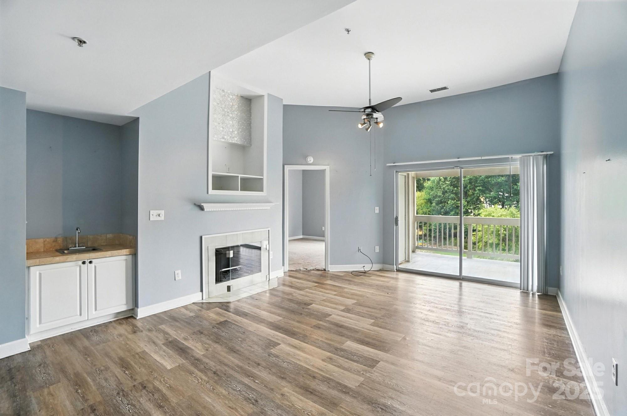 Pier 33 - Residential
