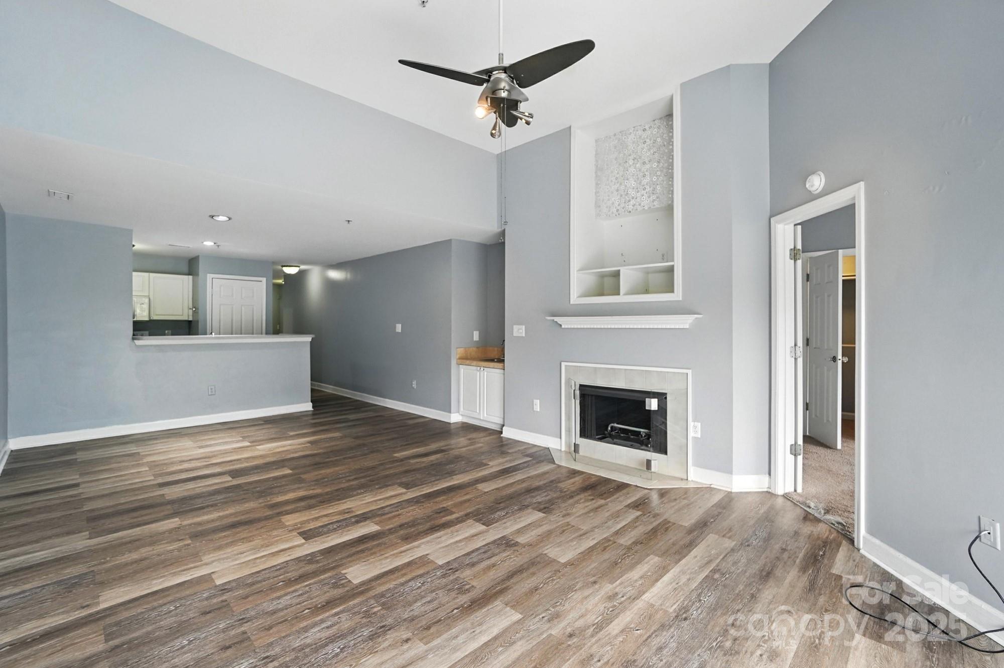 Pier 33 - Residential