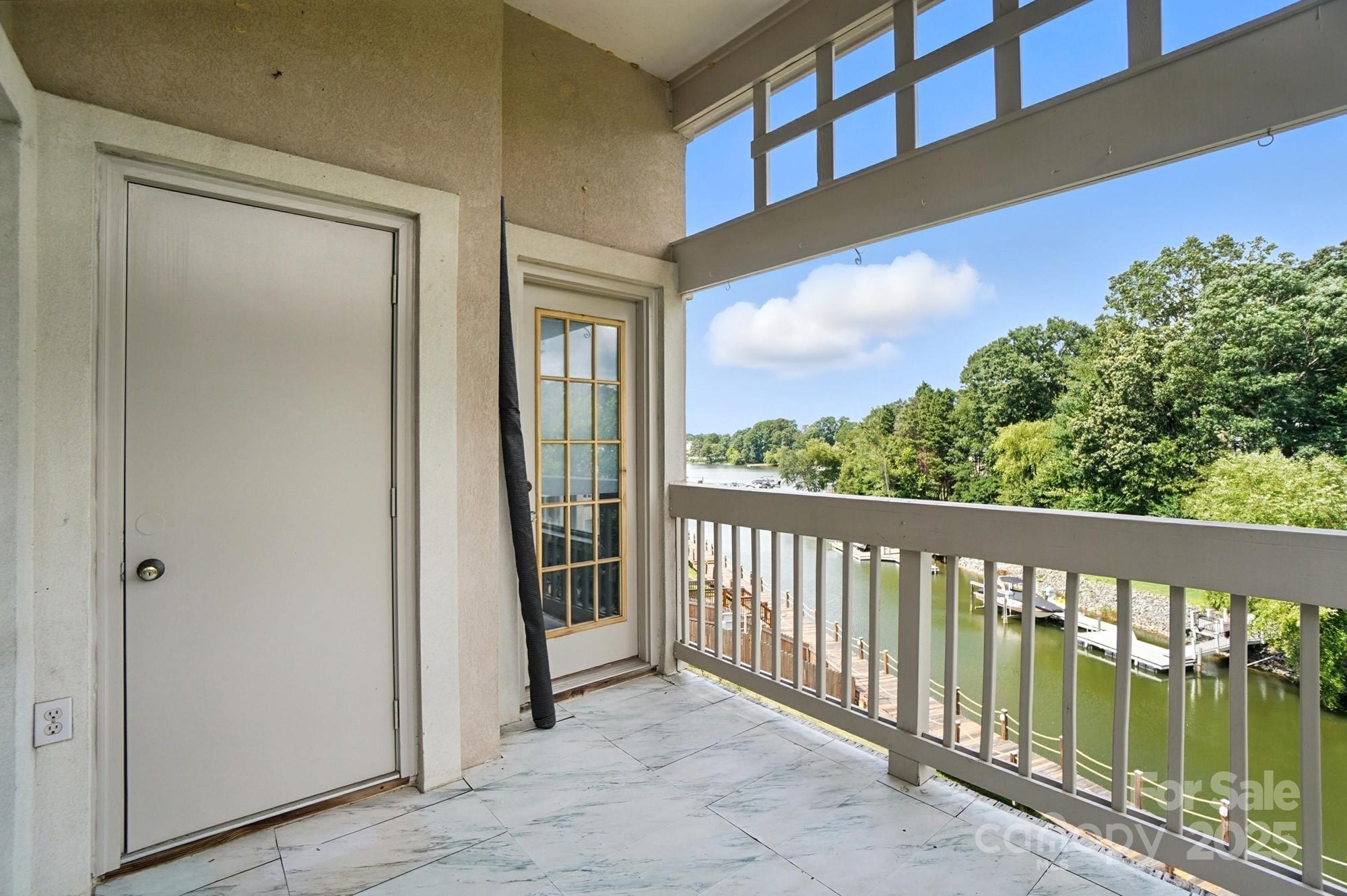 Pier 33 - Residential