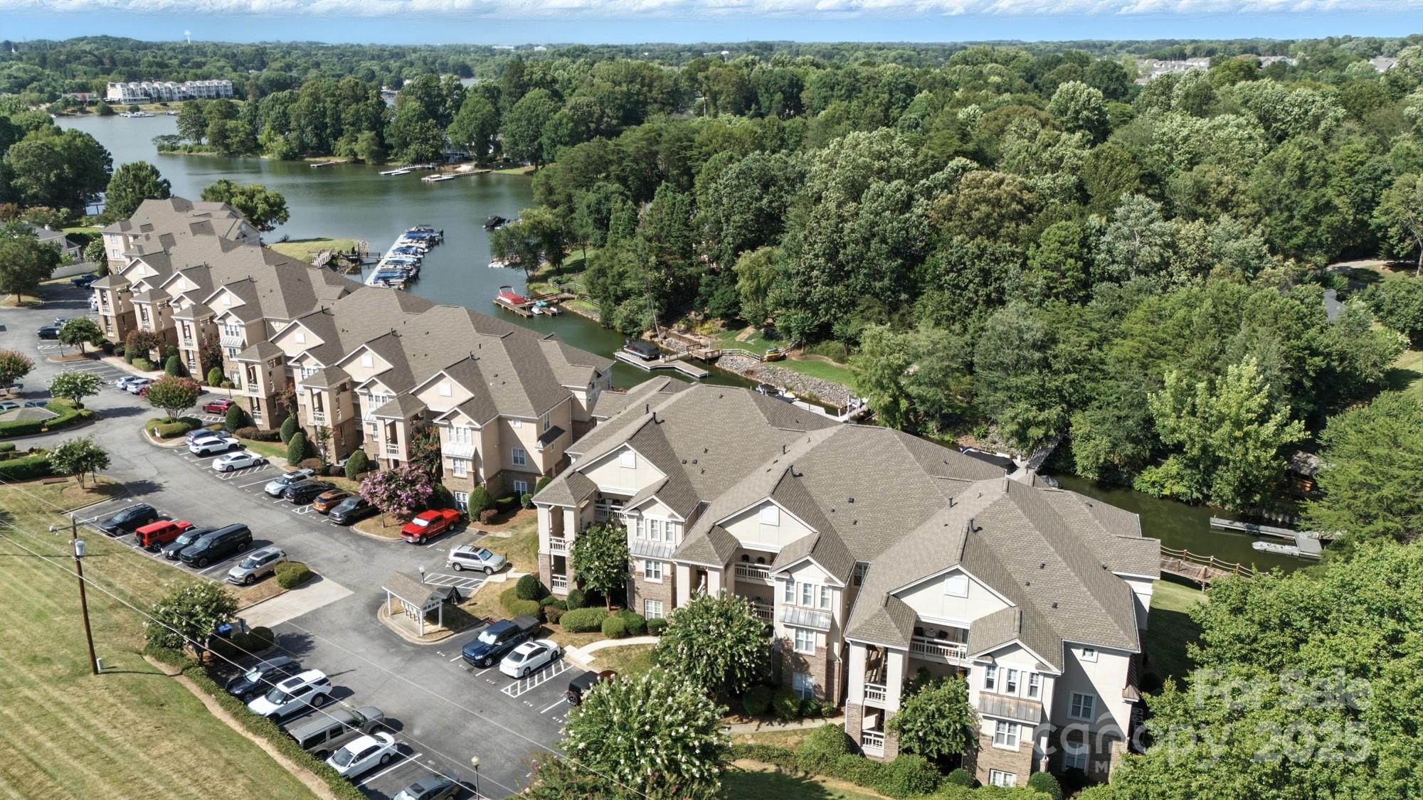 108 Pier 33 Drive 409