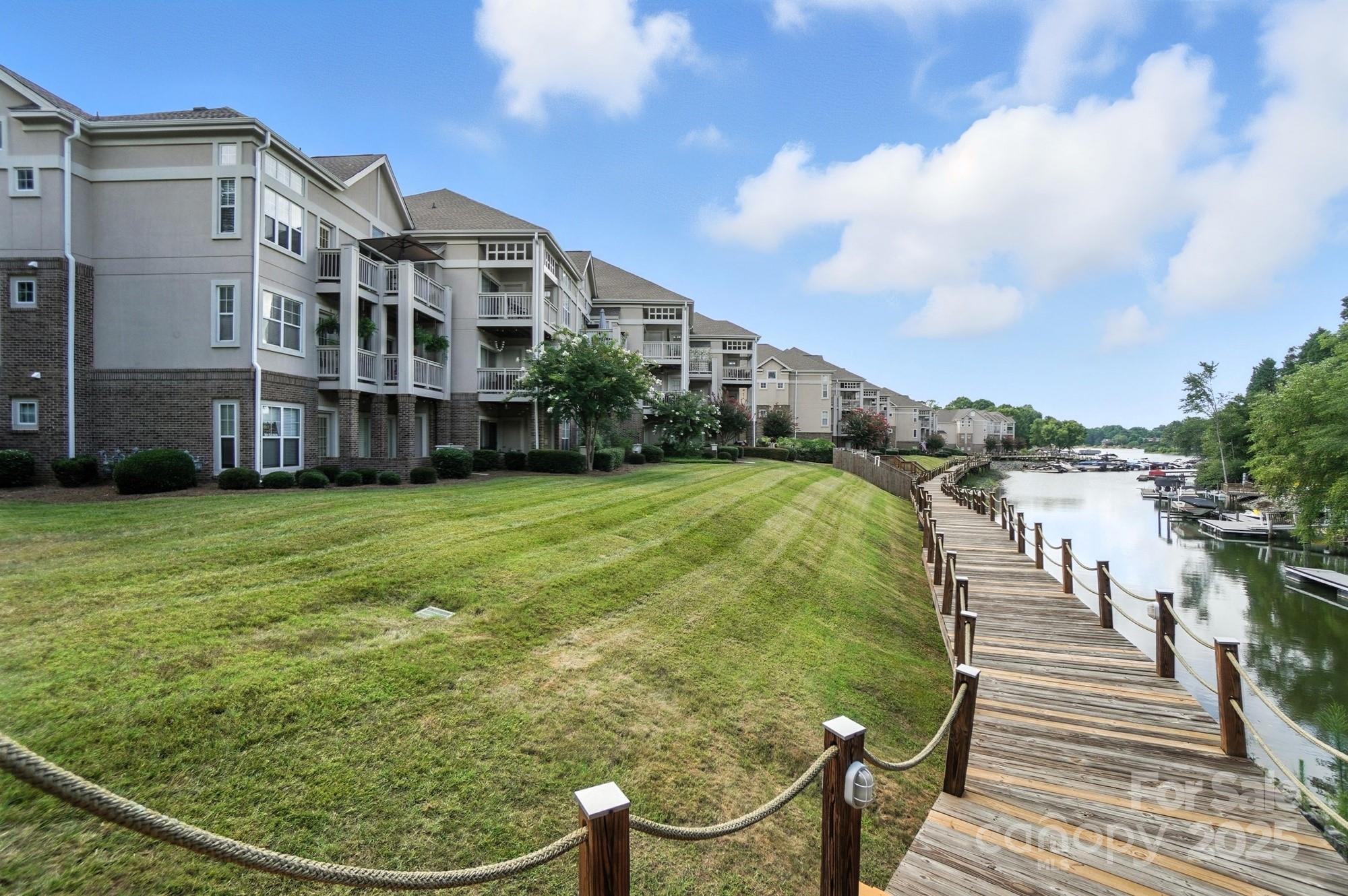 Pier 33 - Residential