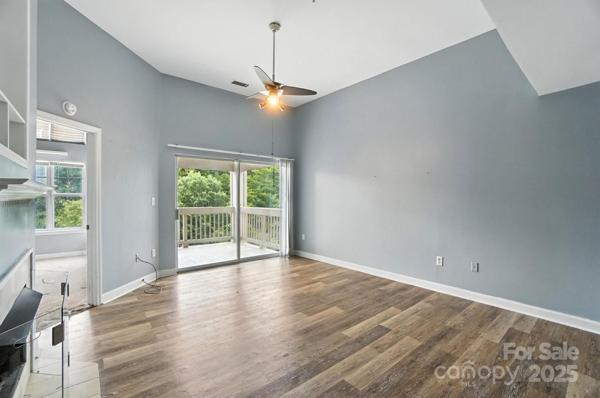 Pier 33 - Residential