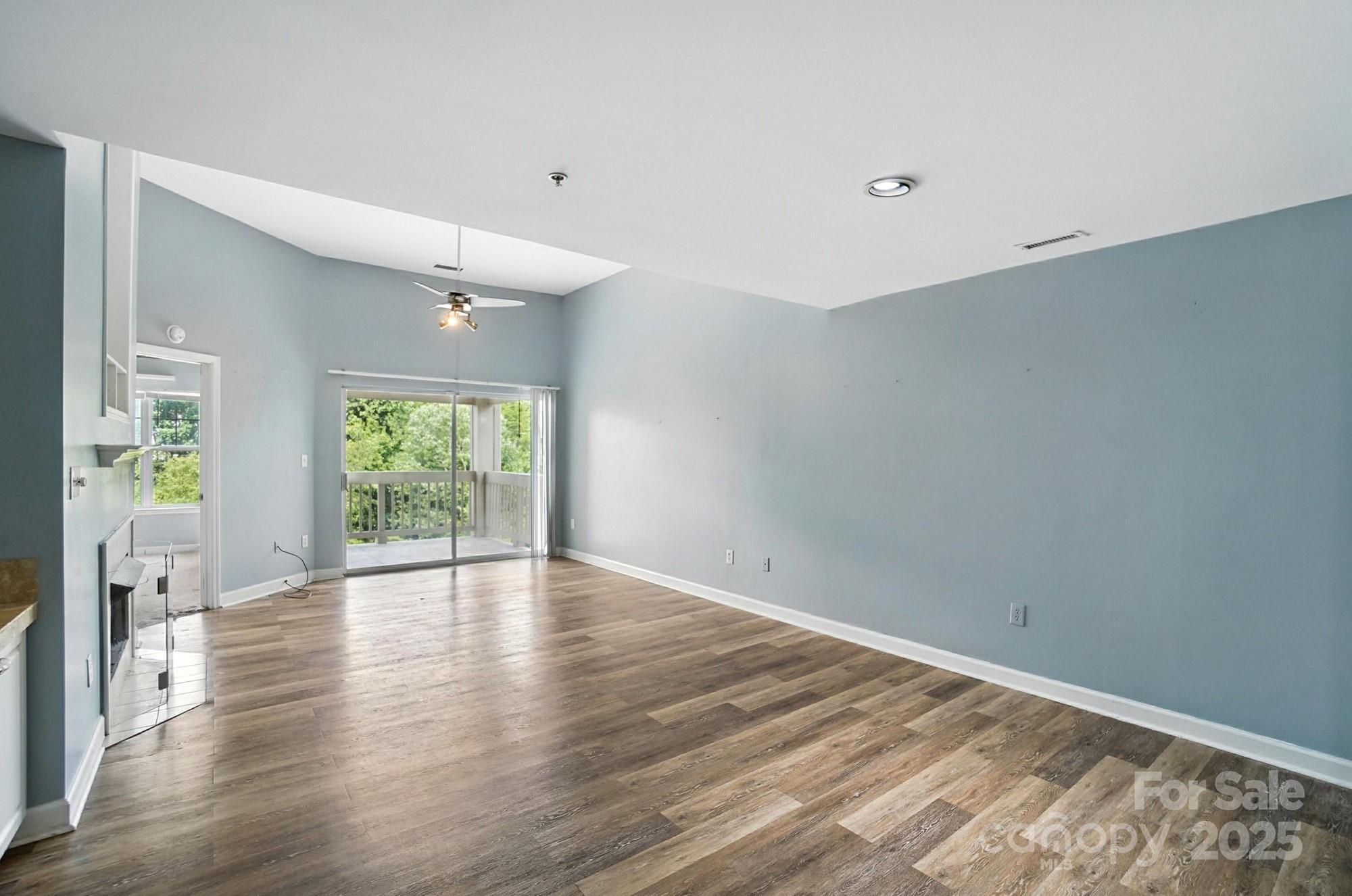 Pier 33 - Residential