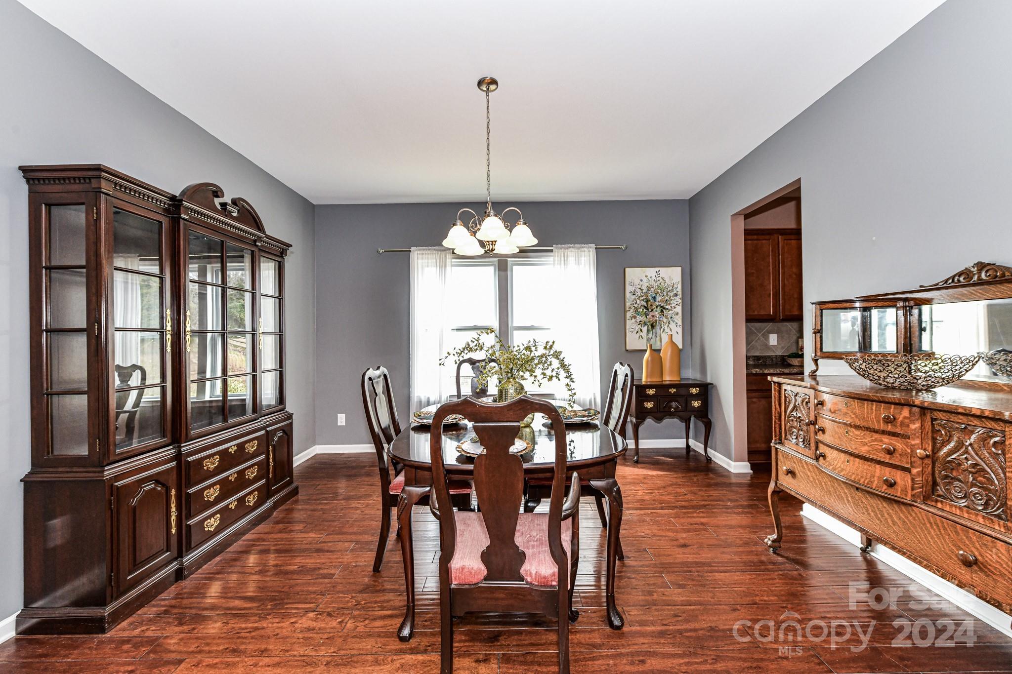 Ellis Pond - Residential