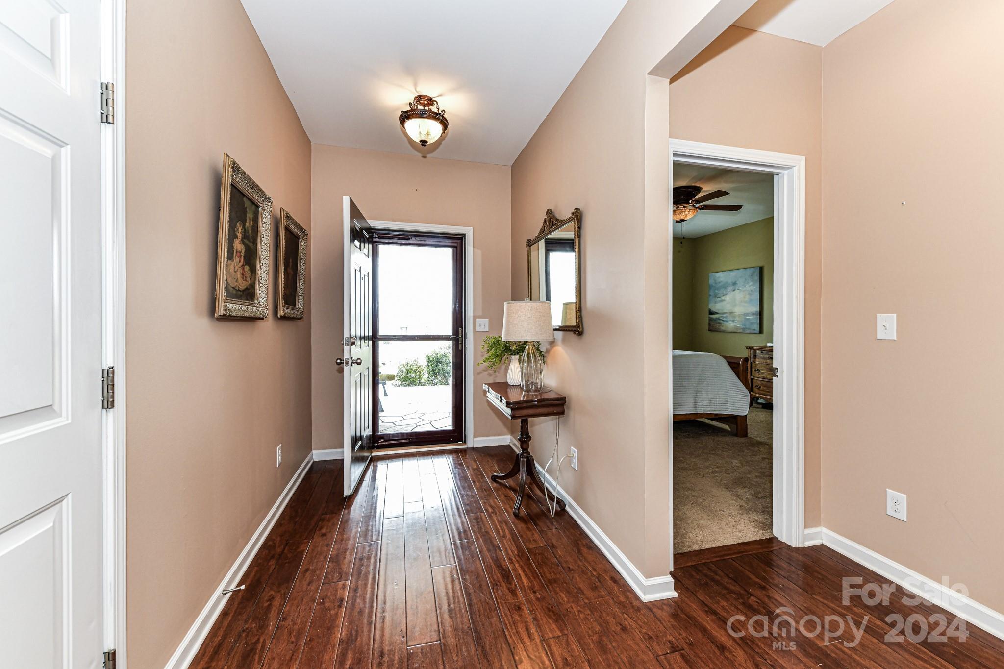 Ellis Pond - Residential