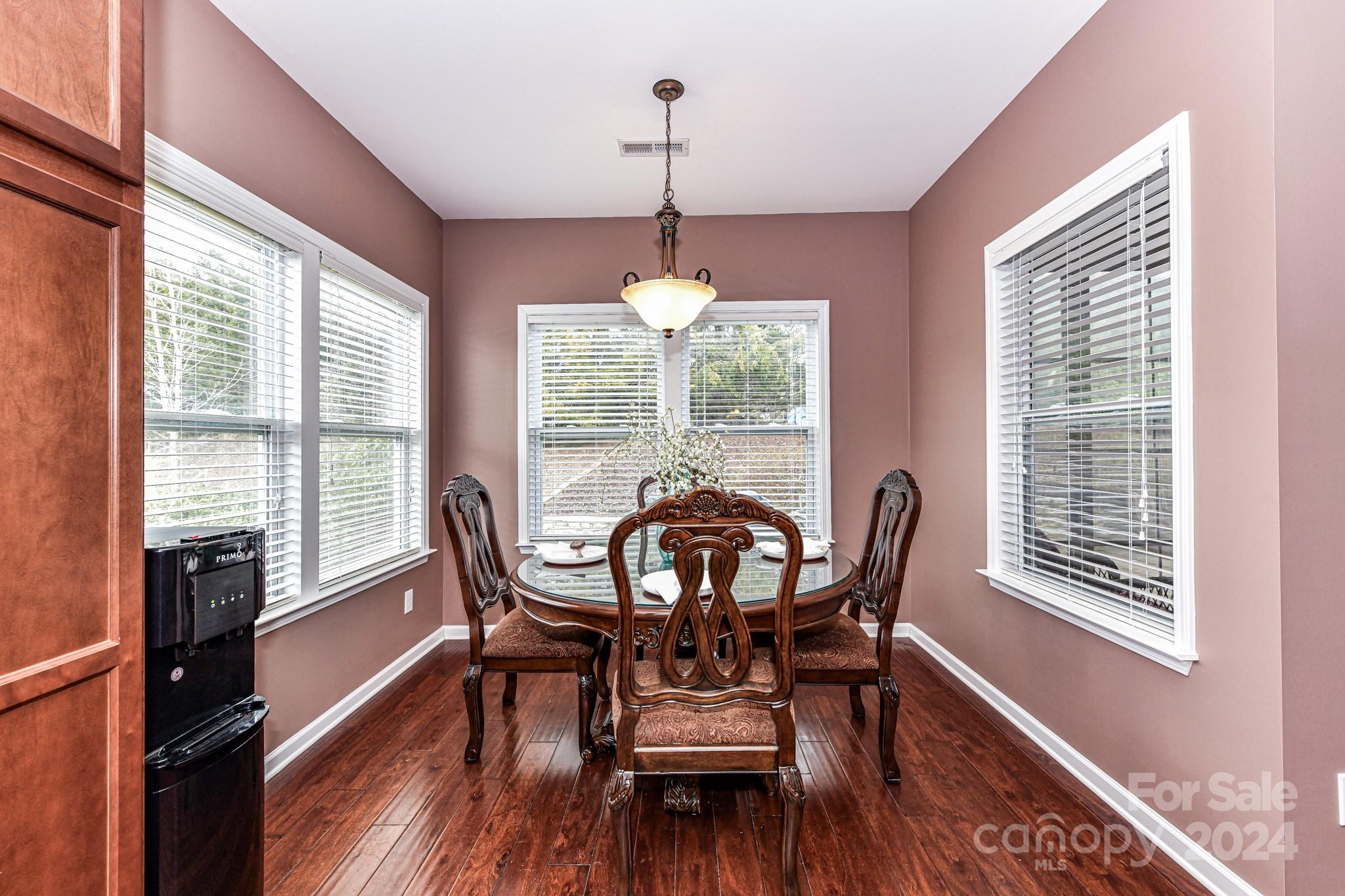 Ellis Pond - Residential