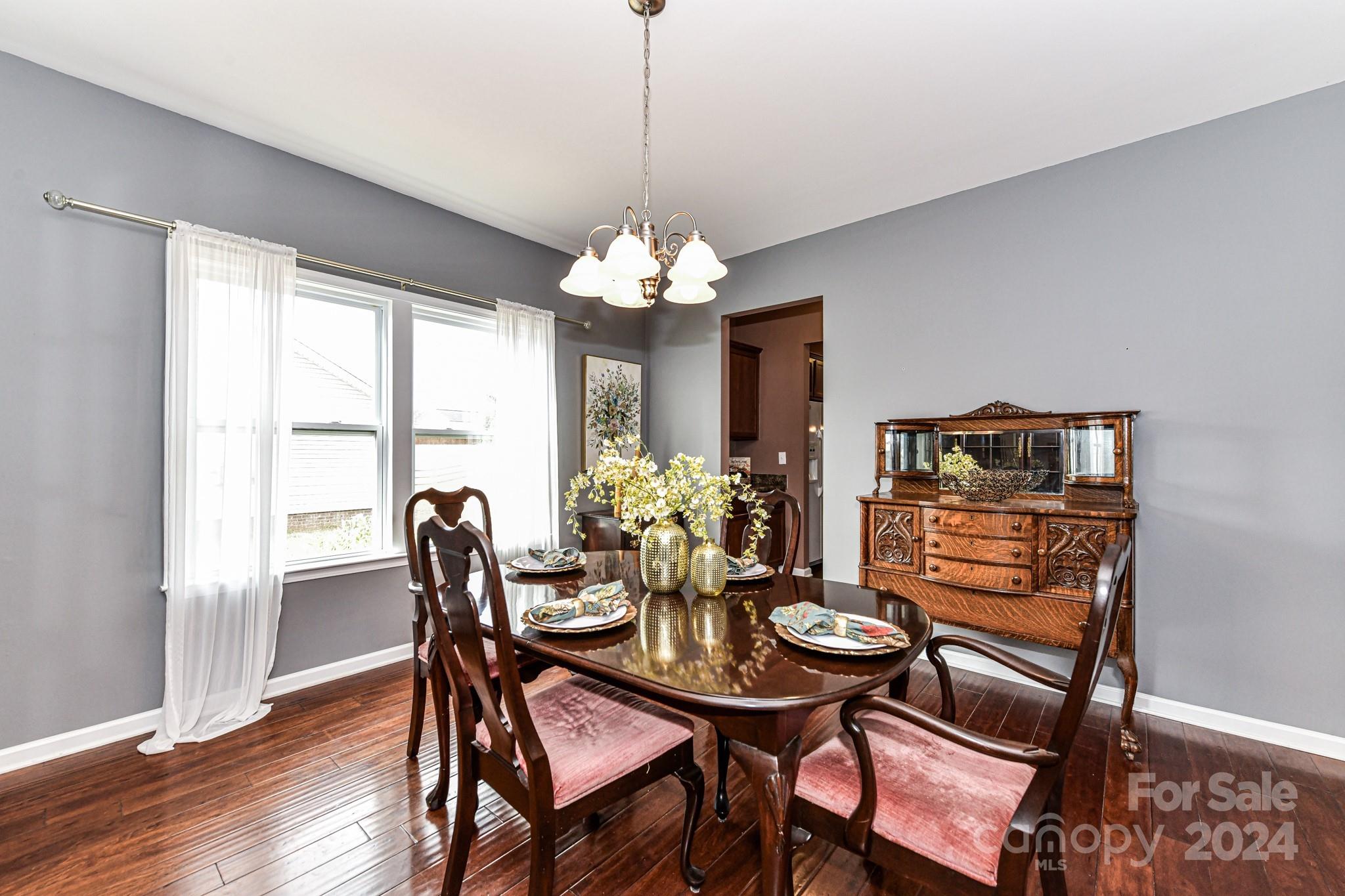 Ellis Pond - Residential