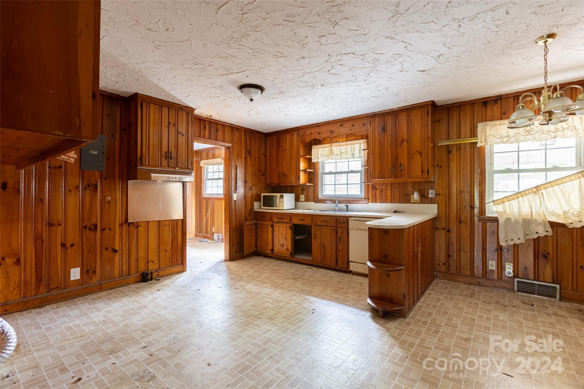 Thomas Acres - Residential