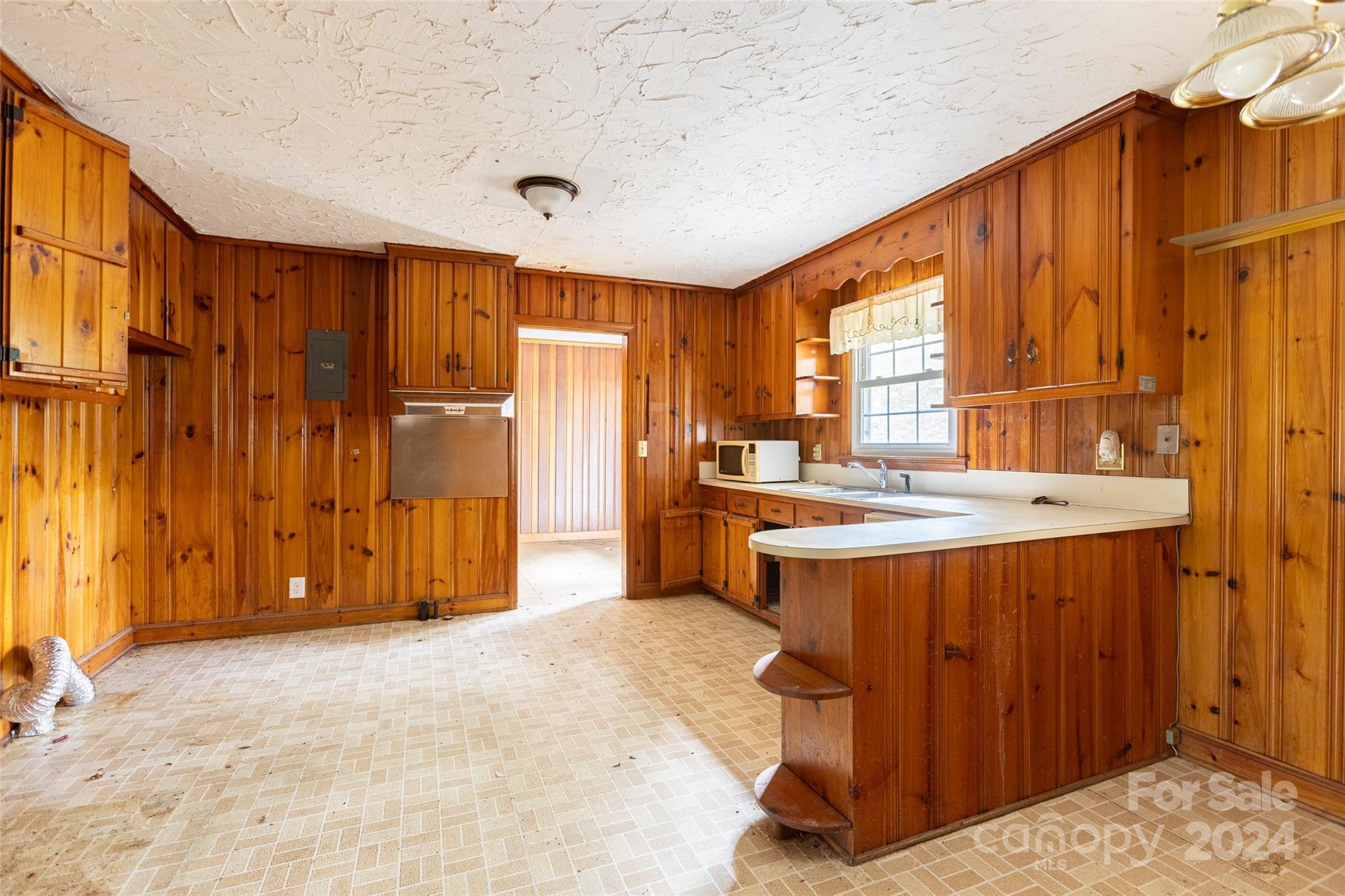 Thomas Acres - Residential