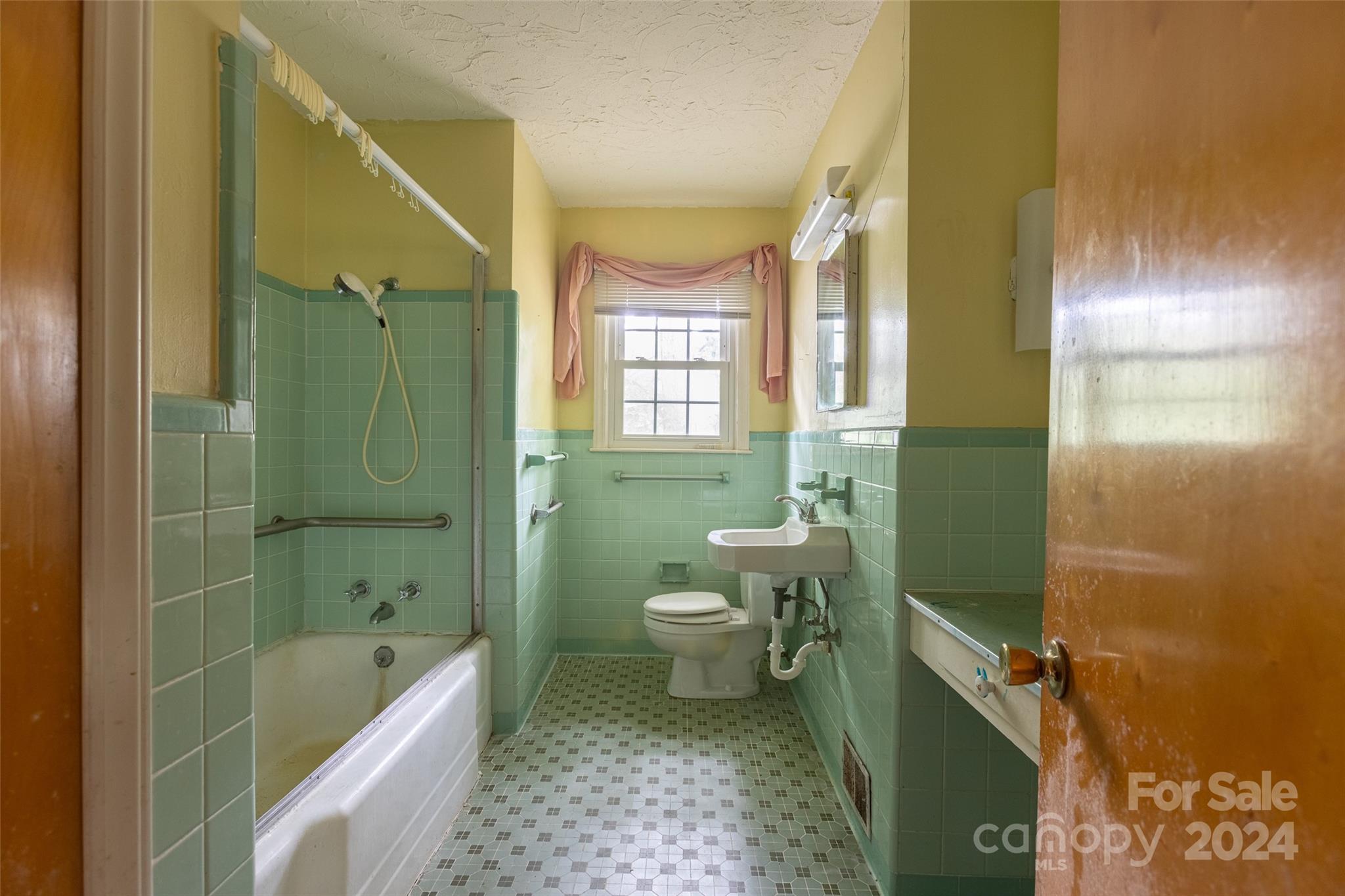 Thomas Acres - Residential