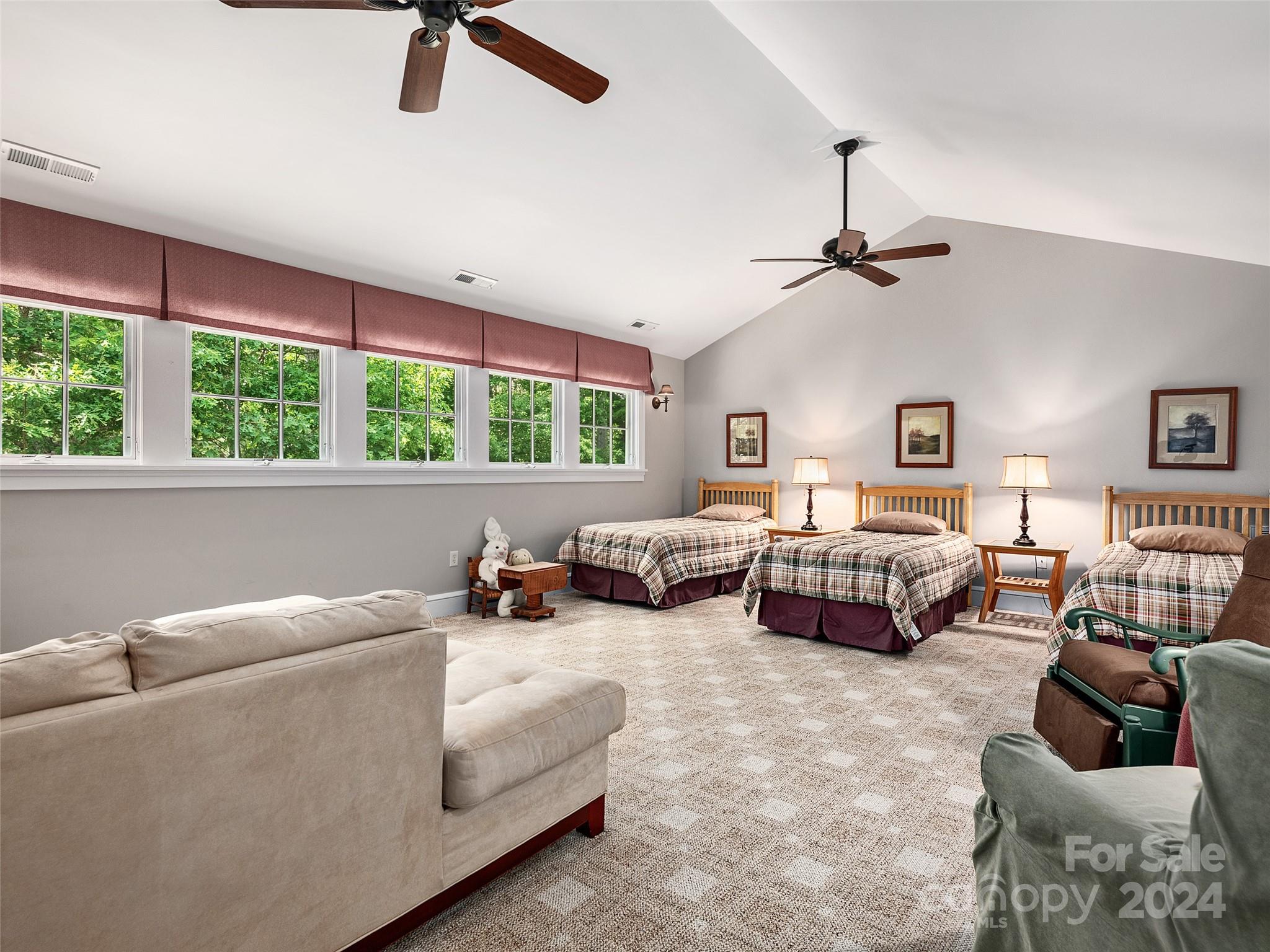 Bennington Oaks - Residential