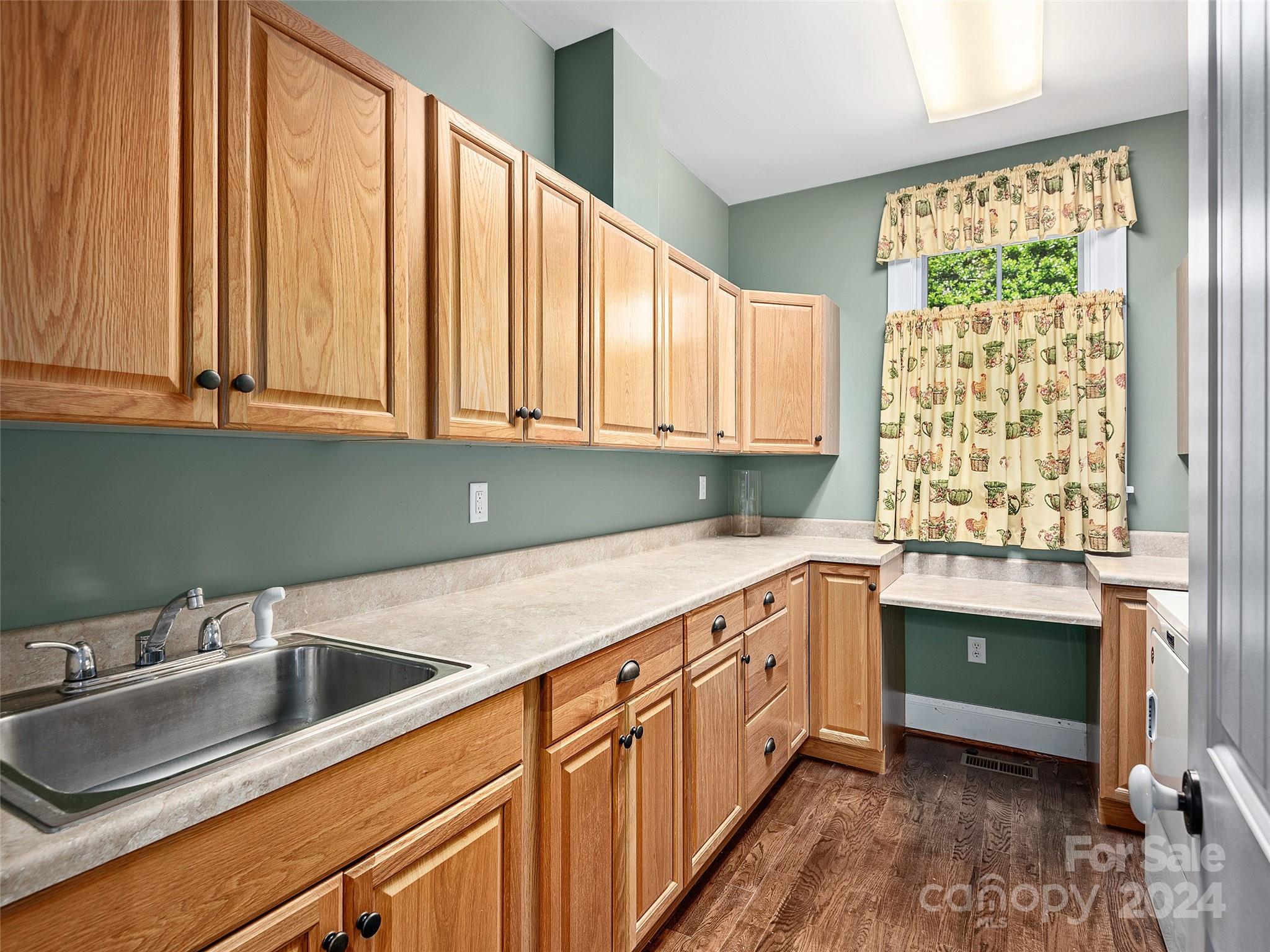 Bennington Oaks - Residential