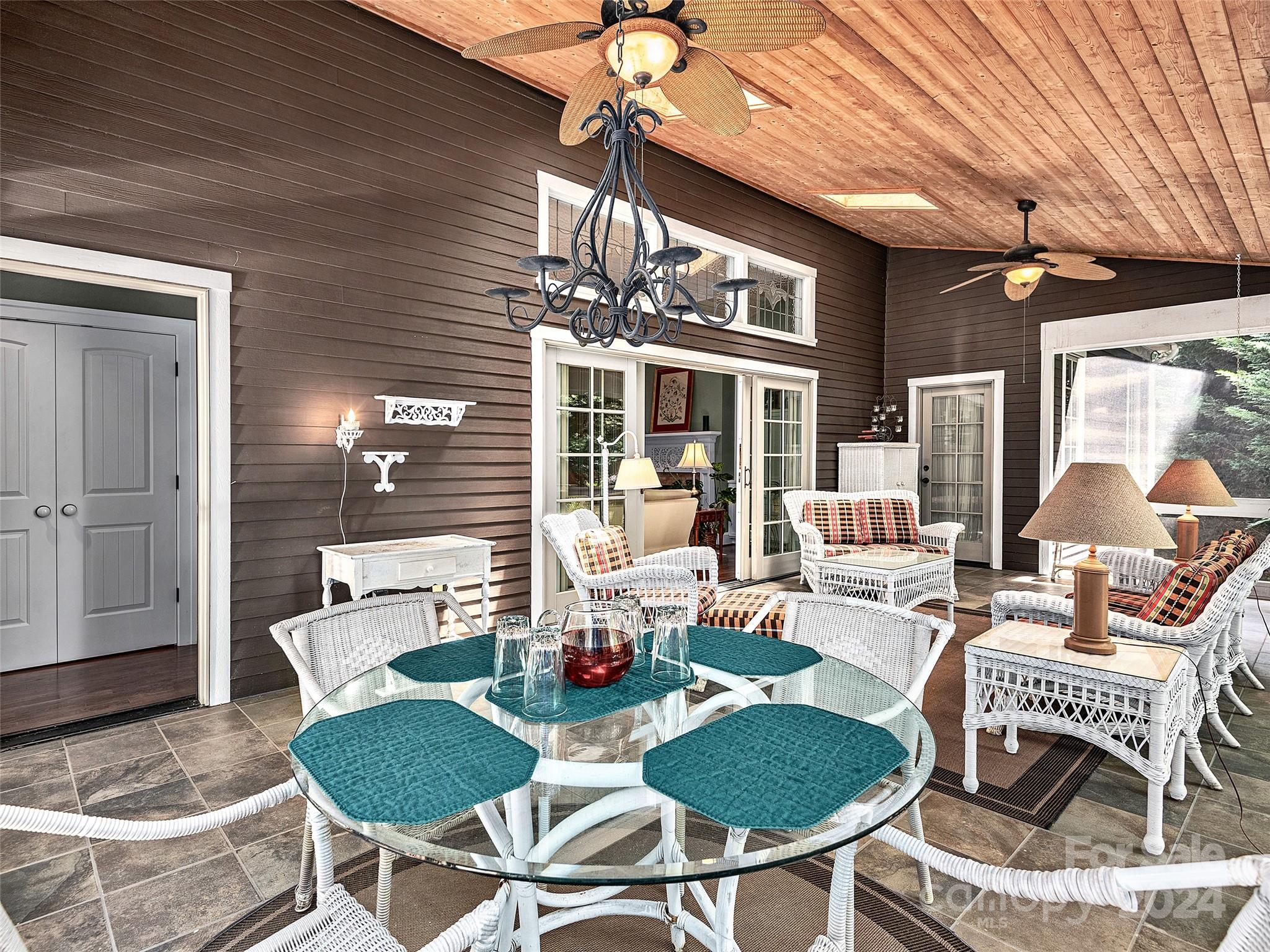 Bennington Oaks - Residential