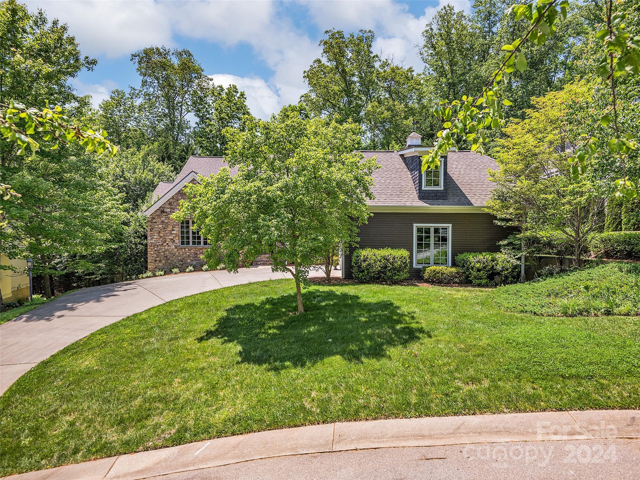 Bennington Oaks - Residential