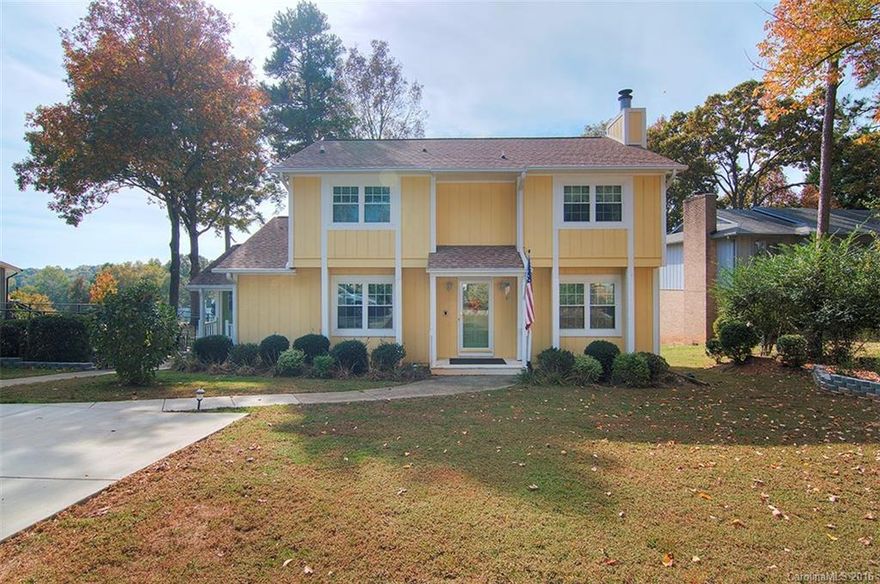 95' of frontage on the golf course Cove 3! Covered porch, patio & upper level deck to enjoy the view. Well cared for - 2 NEW HVACs - NEW attic exhaust fan - NEW windows. 3 Bedrooms/2 Full Baths/1 Partial. Renovated center isle in kitchen with corian counters, white cabinets & wine fridge. All appliances to convey. Formal living/dining room w fireplace. Spacious upper level bedrooms. Butterfly garden w/retaining wall. Gutter guards. Fort Mill schools & all the amenities of Tega Cay.