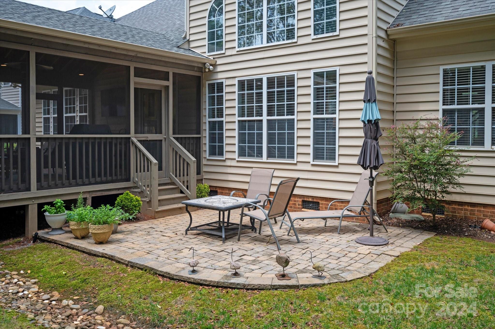 Hunter Oaks - Residential