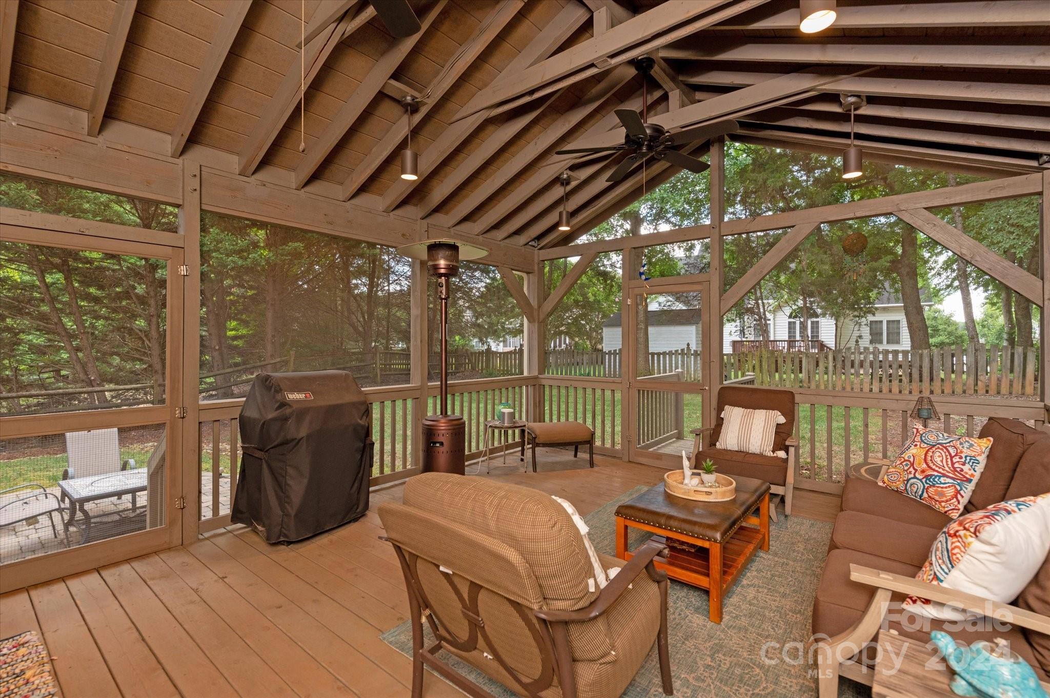 Hunter Oaks - Residential