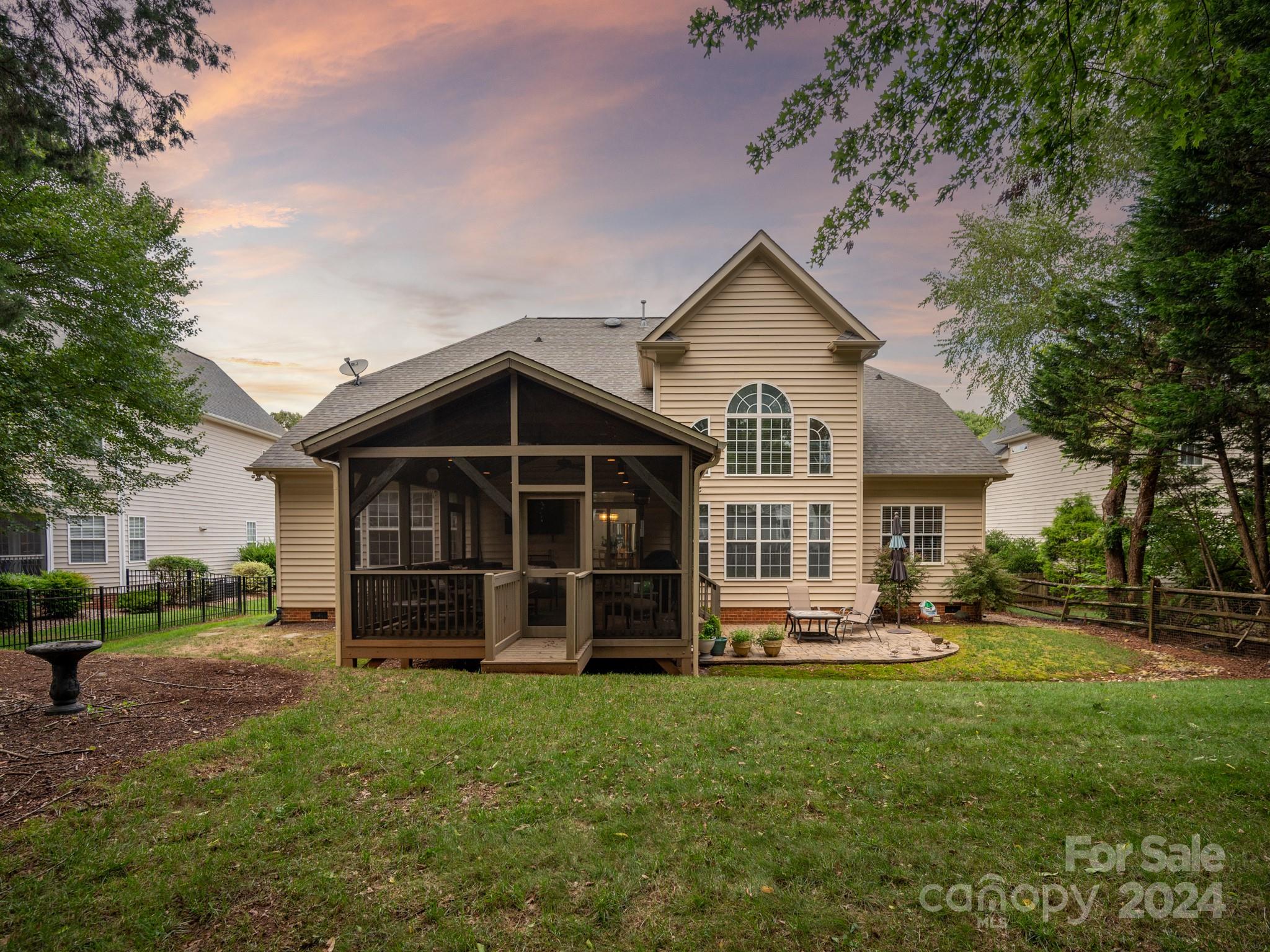 Hunter Oaks - Residential