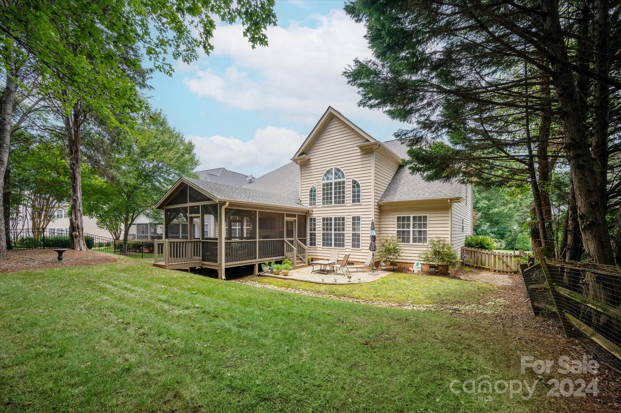 Hunter Oaks - Residential