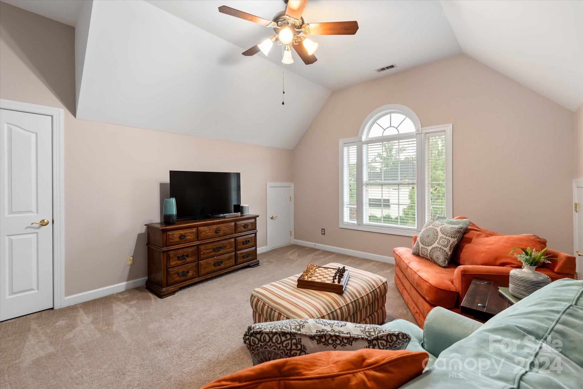 Hunter Oaks - Residential