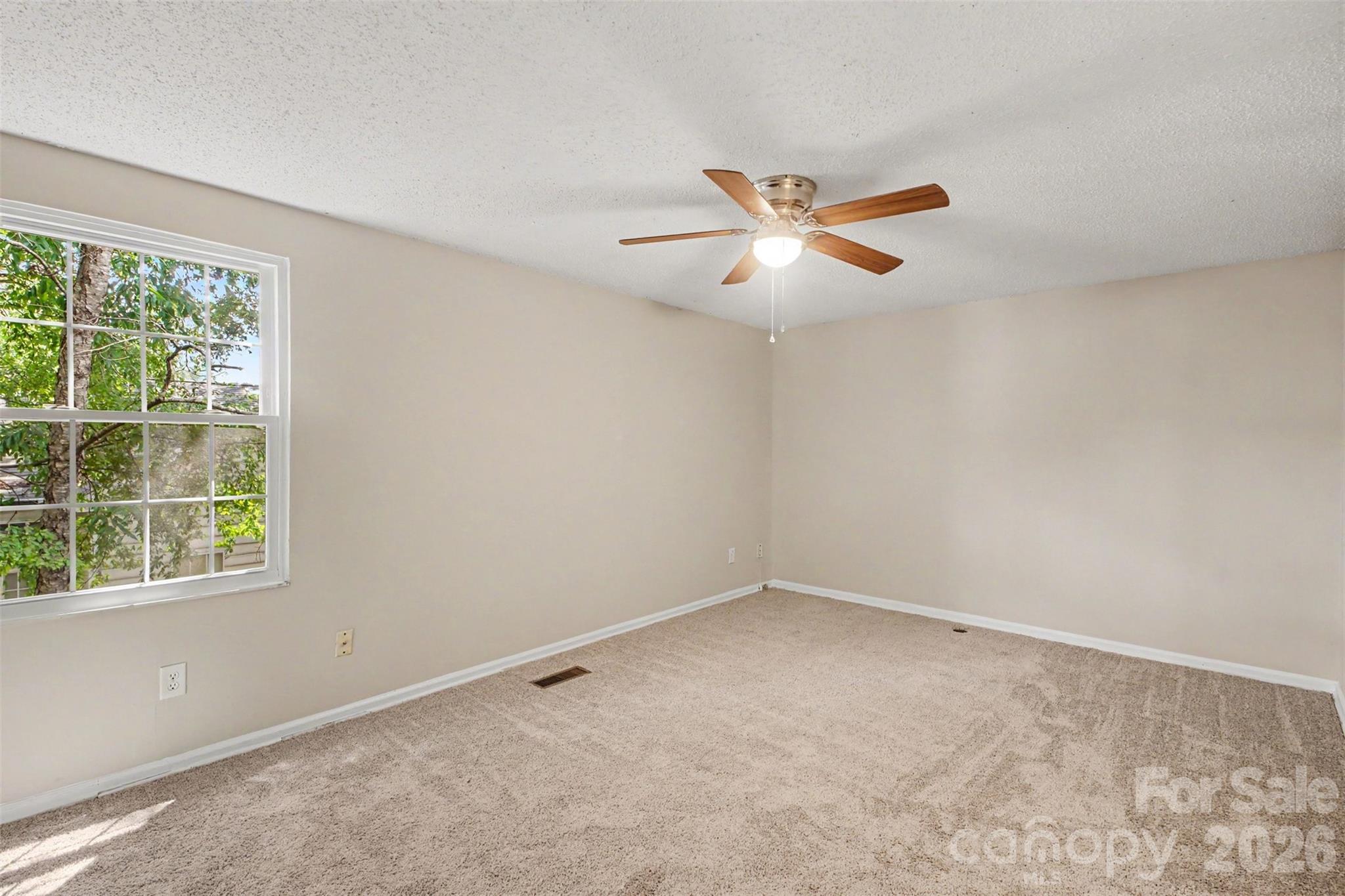5912 Bayswater Lane