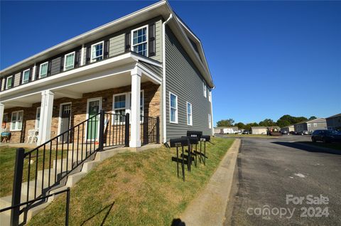 A home in Hickory