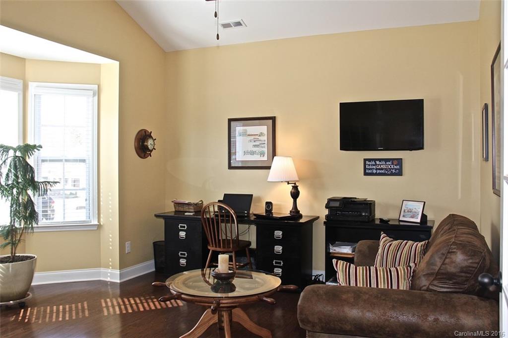 Lake Ridge - Residential