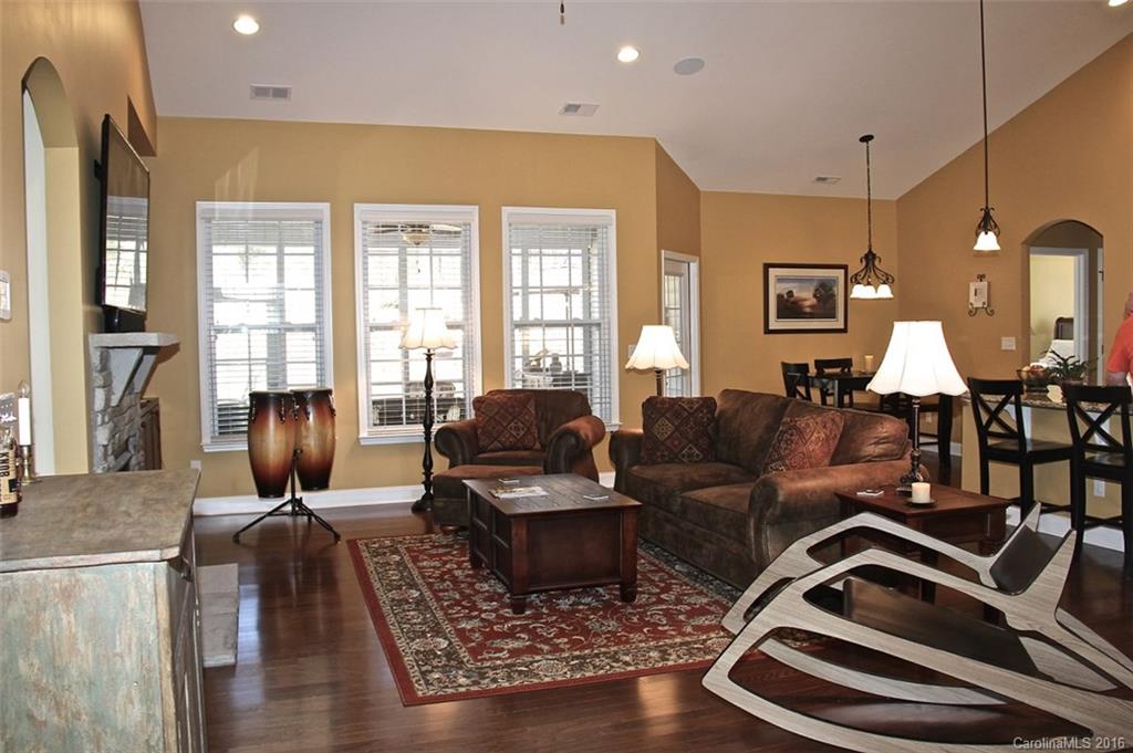 Lake Ridge - Residential