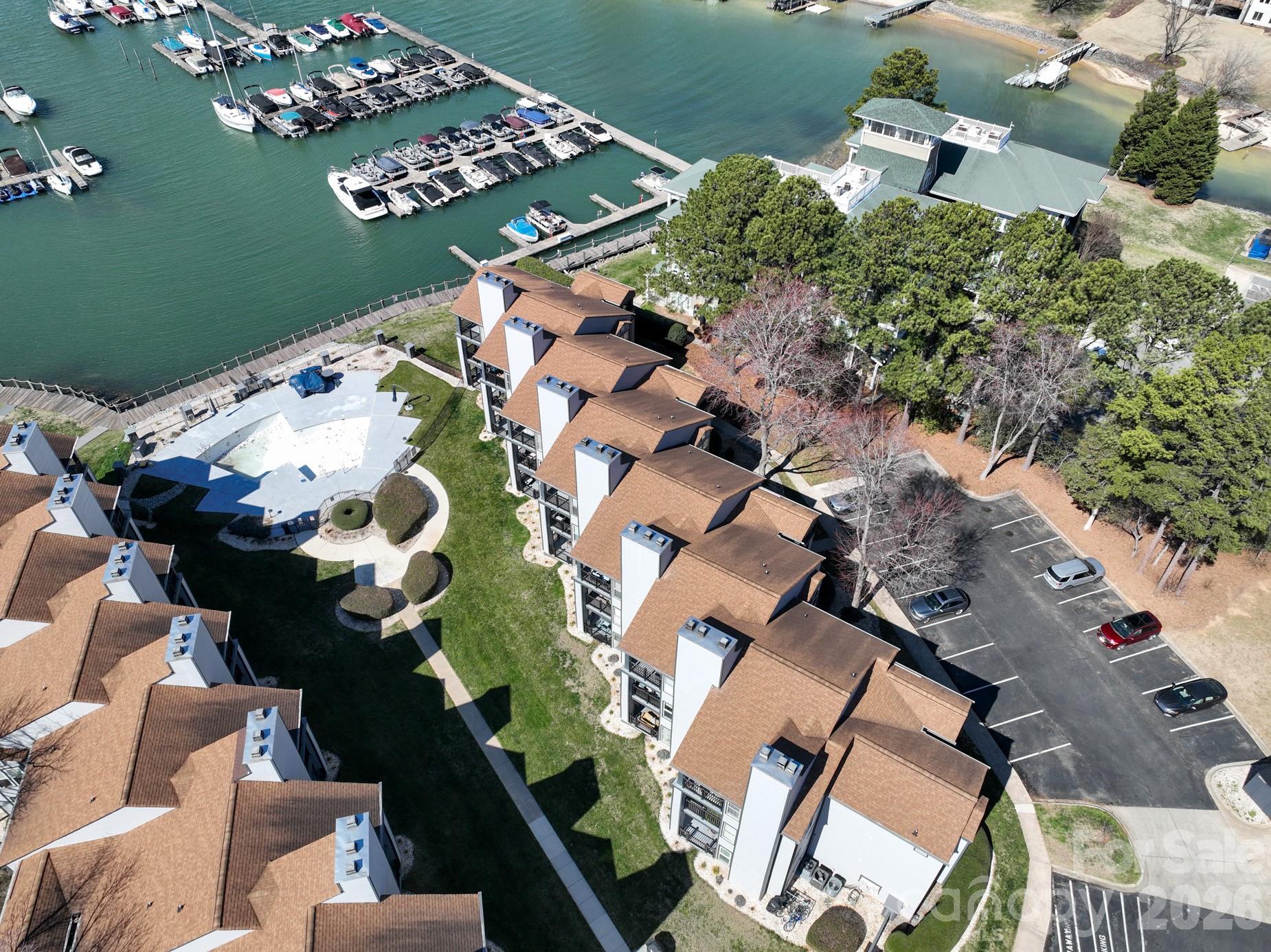 Vineyard Point - Residential