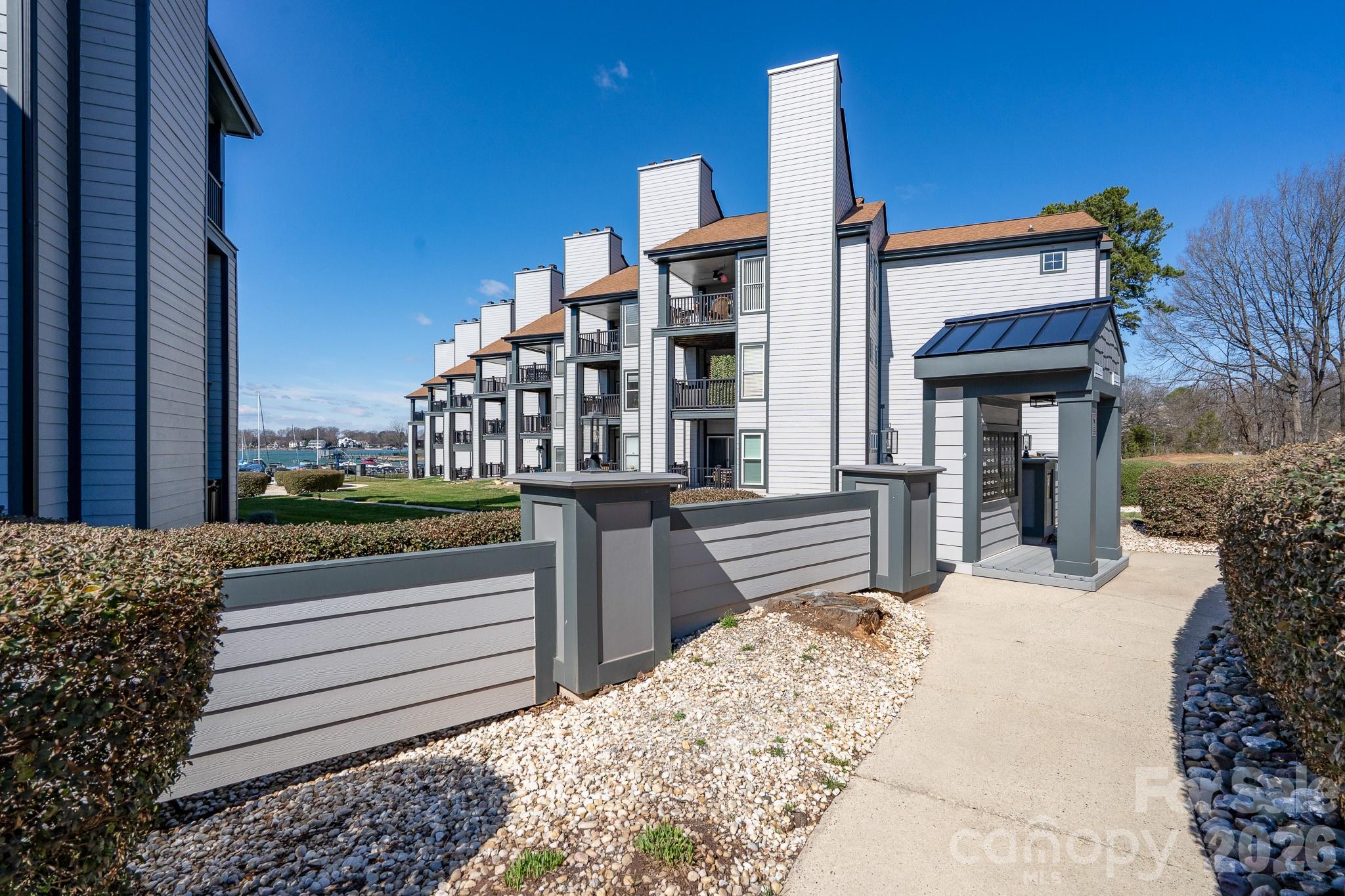 Vineyard Point - Residential