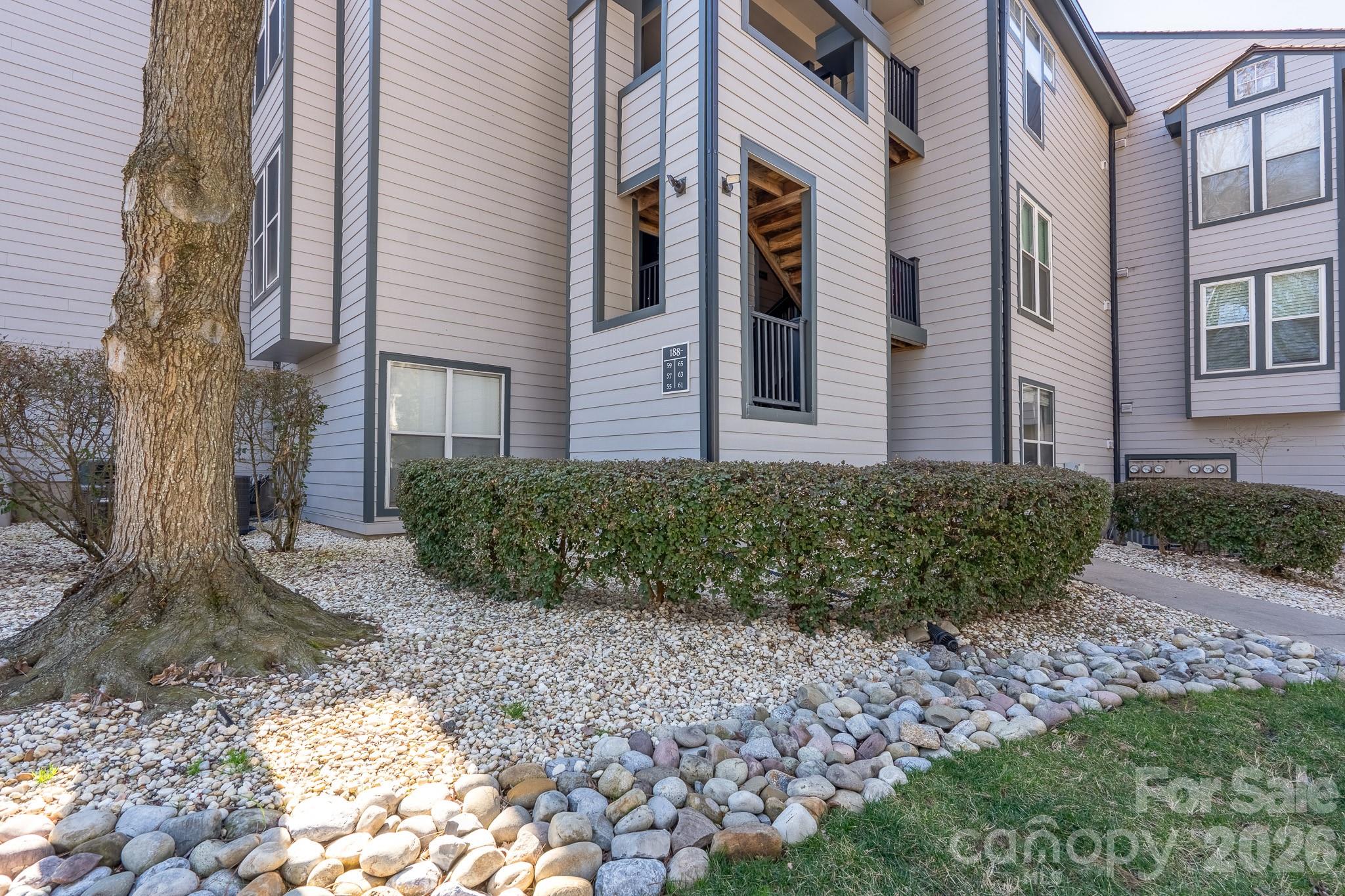 Vineyard Point - Residential