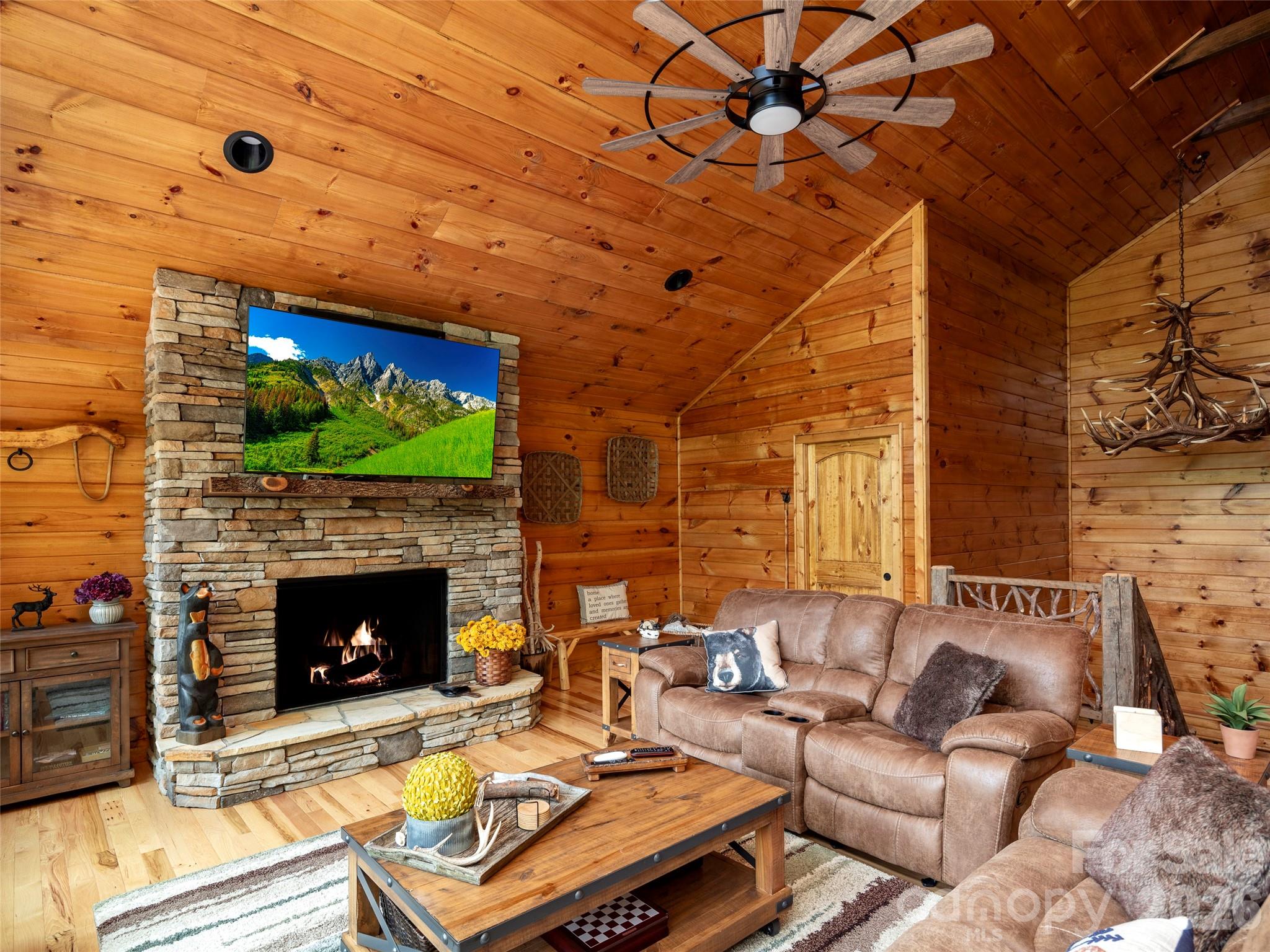 Carolina Log Homes - Residential