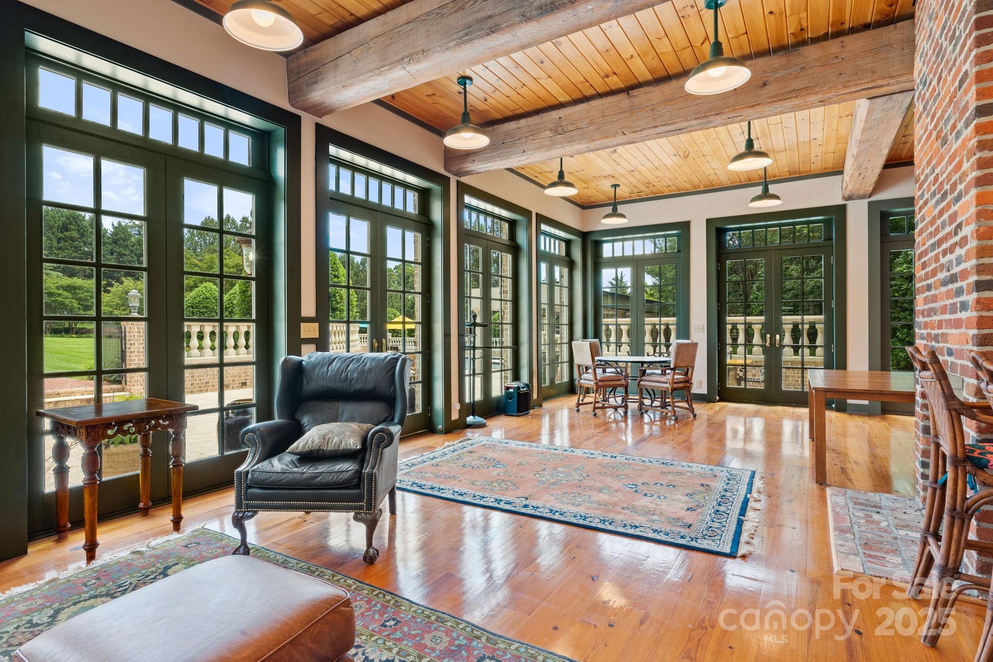 Buena Vista - Residential