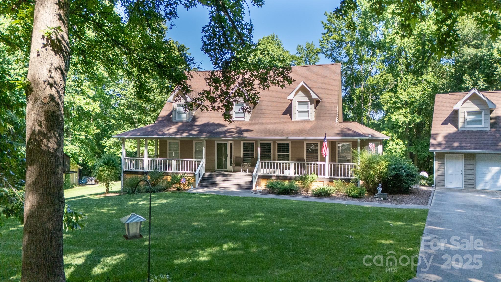 Sunset Circle - Residential