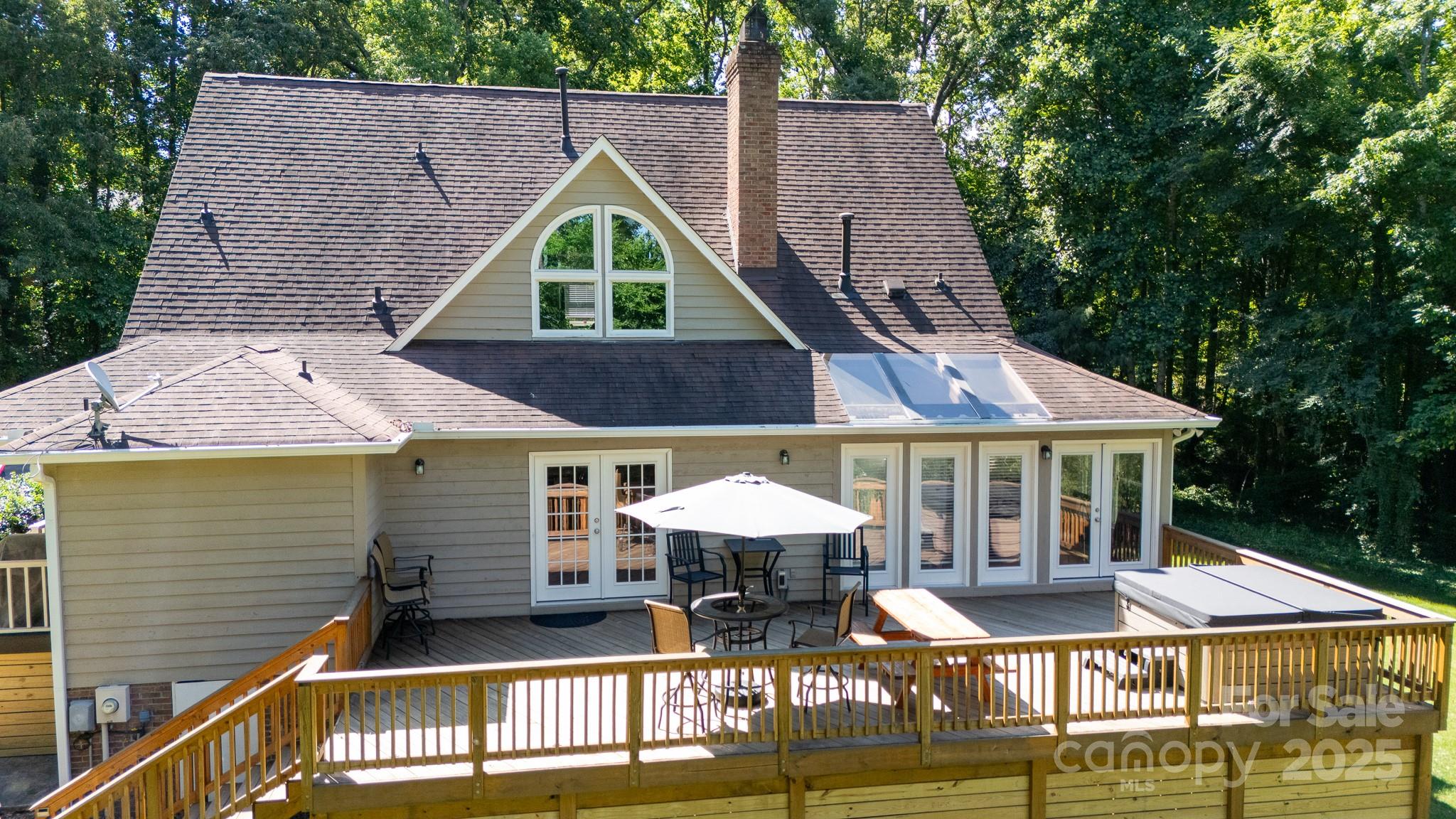 Sunset Circle - Residential