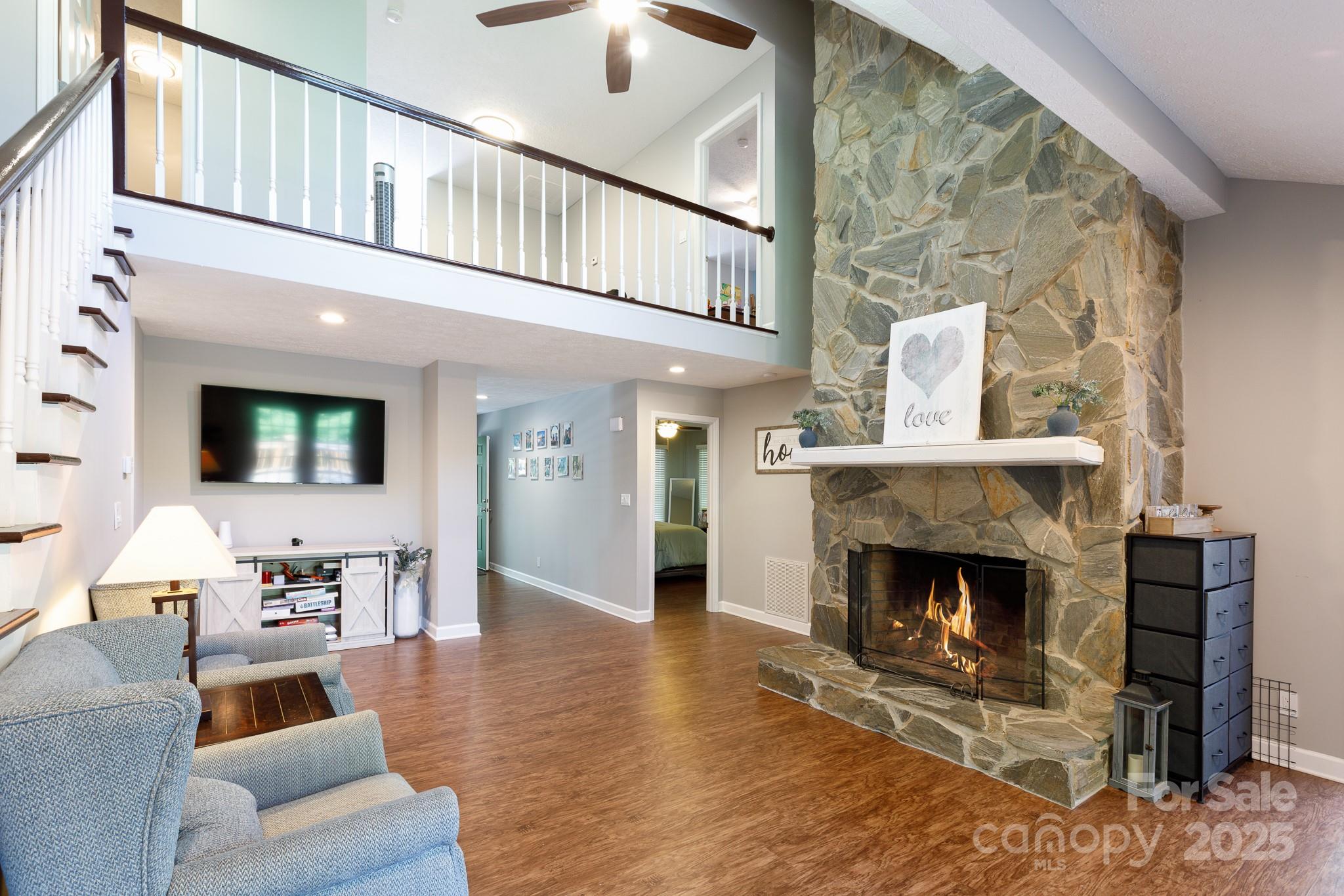 Sunset Circle - Residential