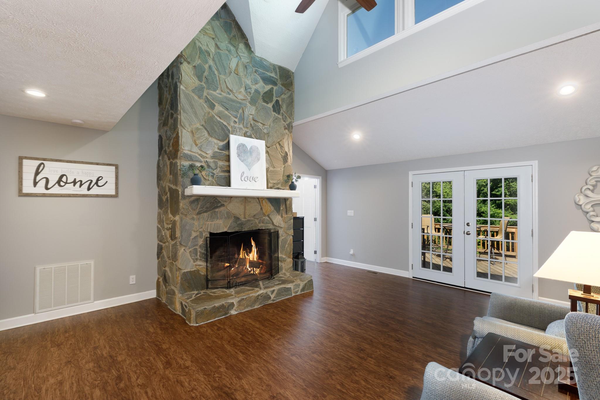 Sunset Circle - Residential