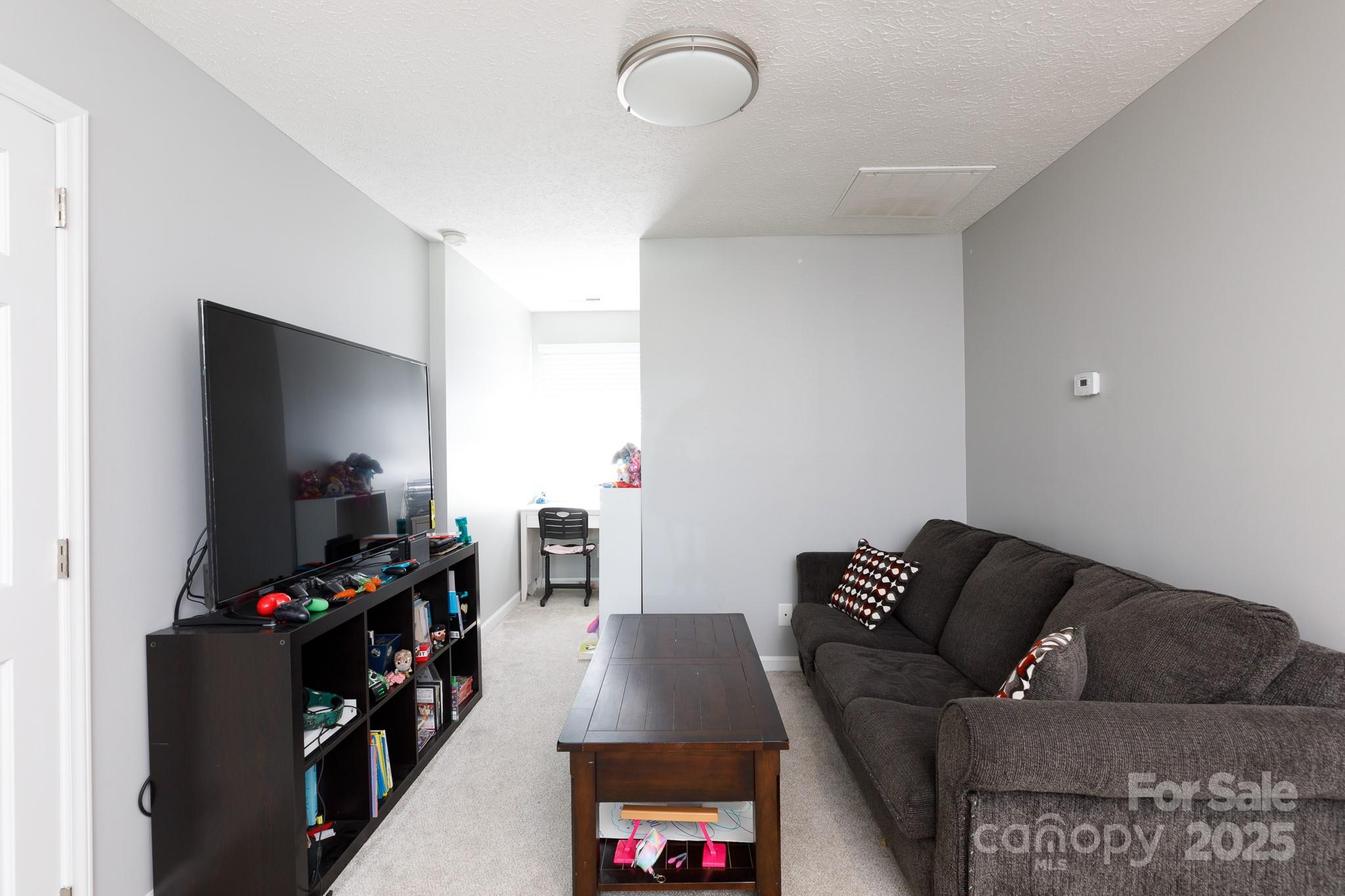 Sunset Circle - Residential