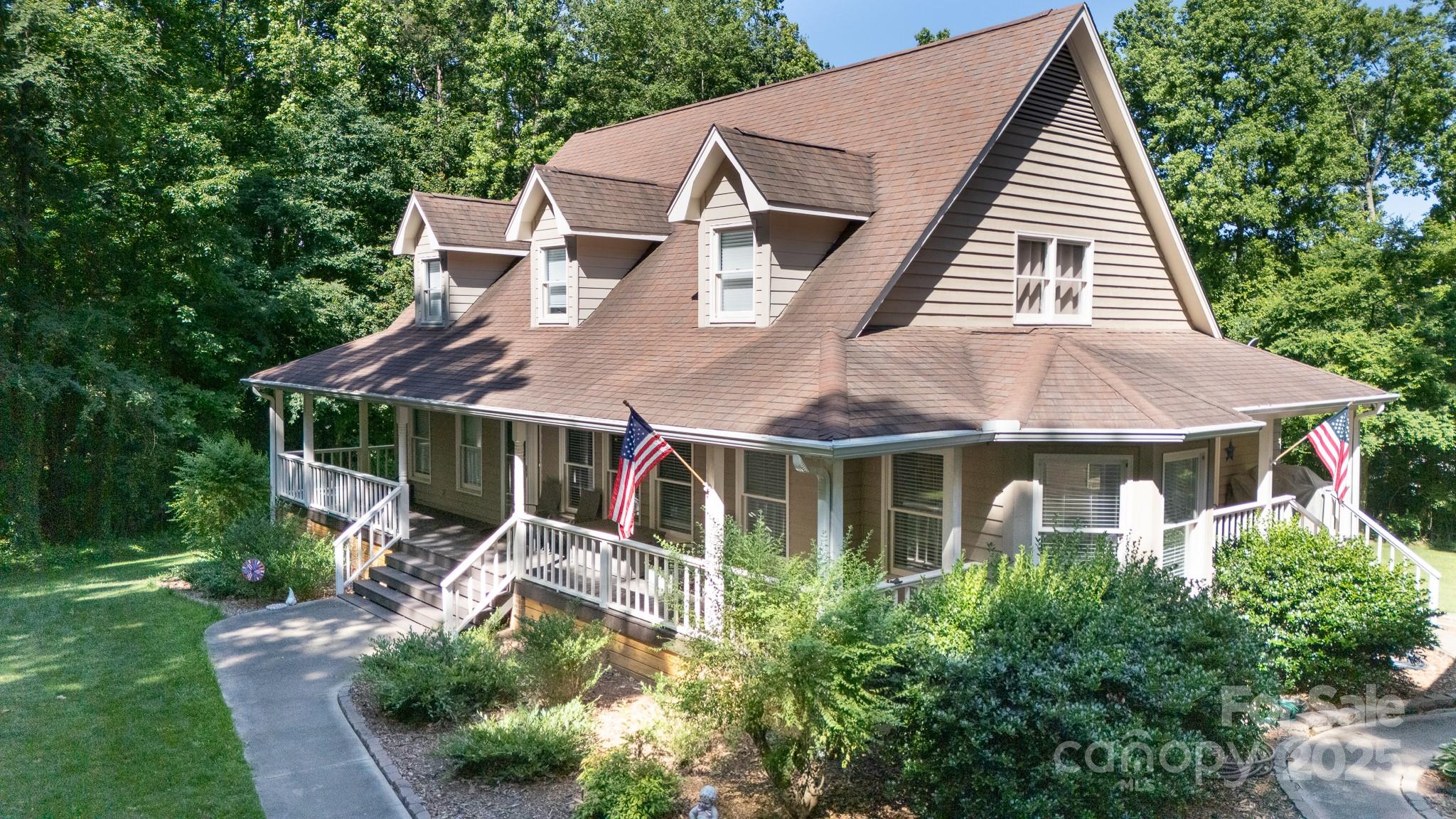 Sunset Circle - Residential