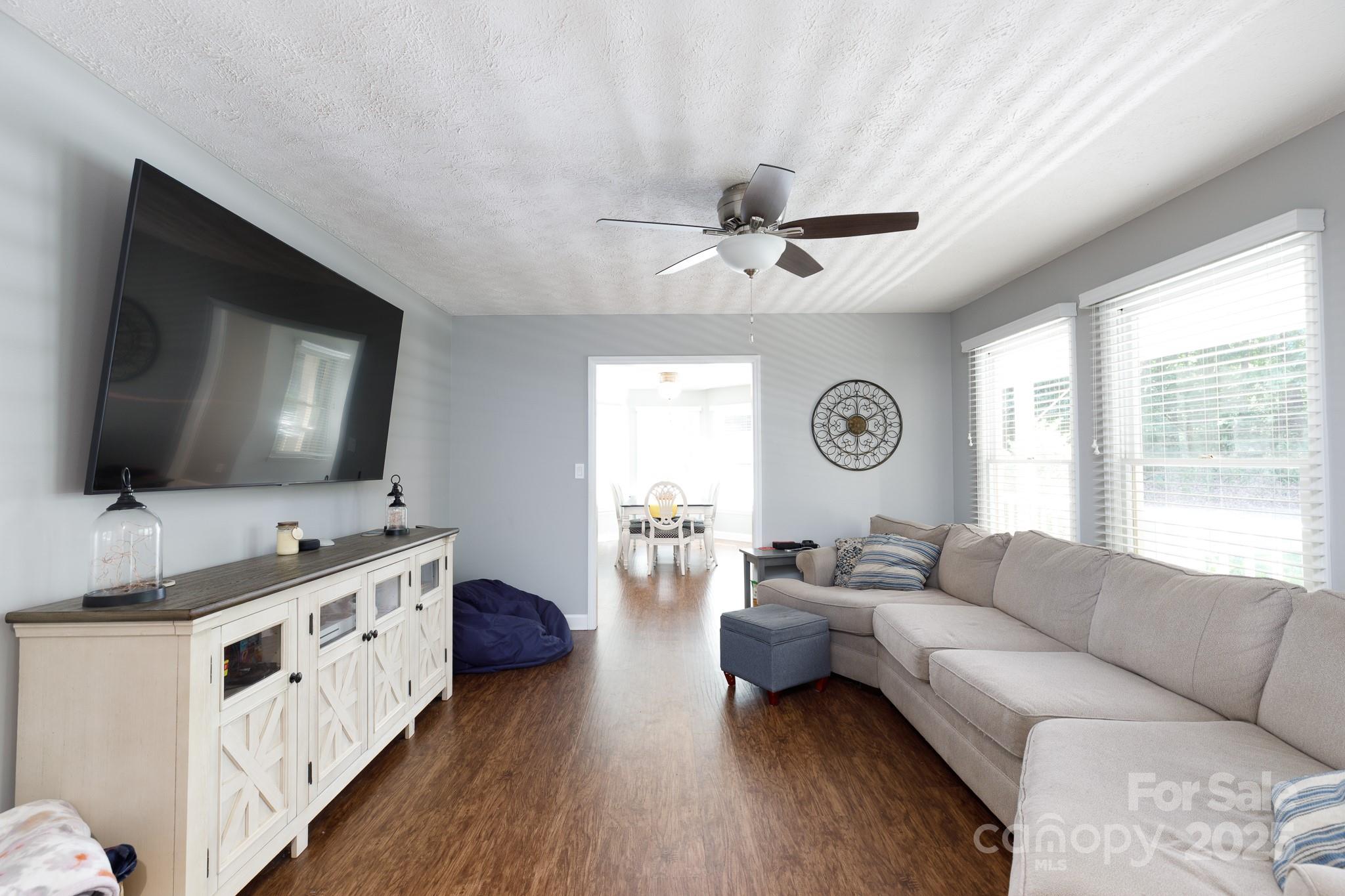 Sunset Circle - Residential