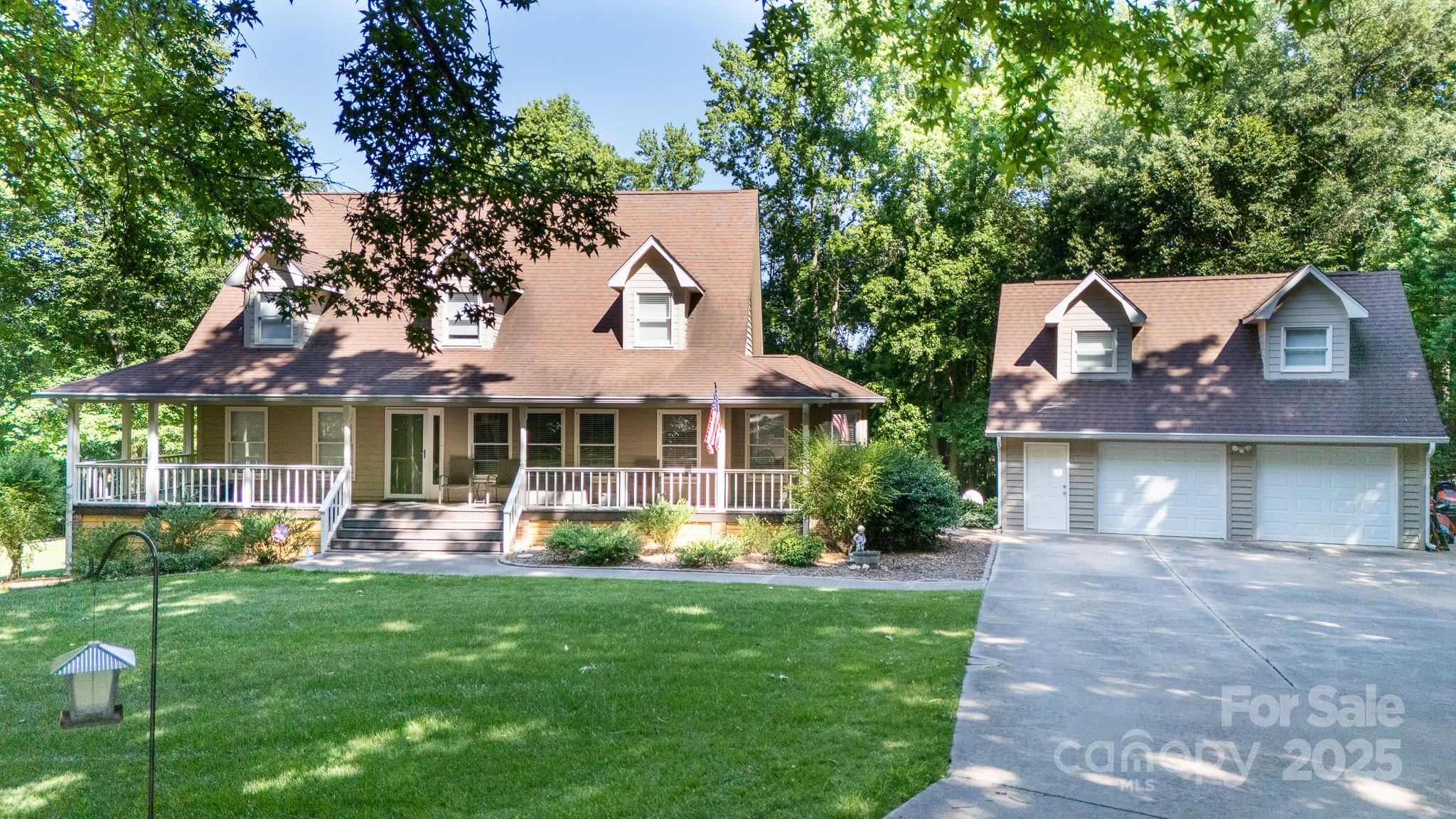 Sunset Circle - Residential