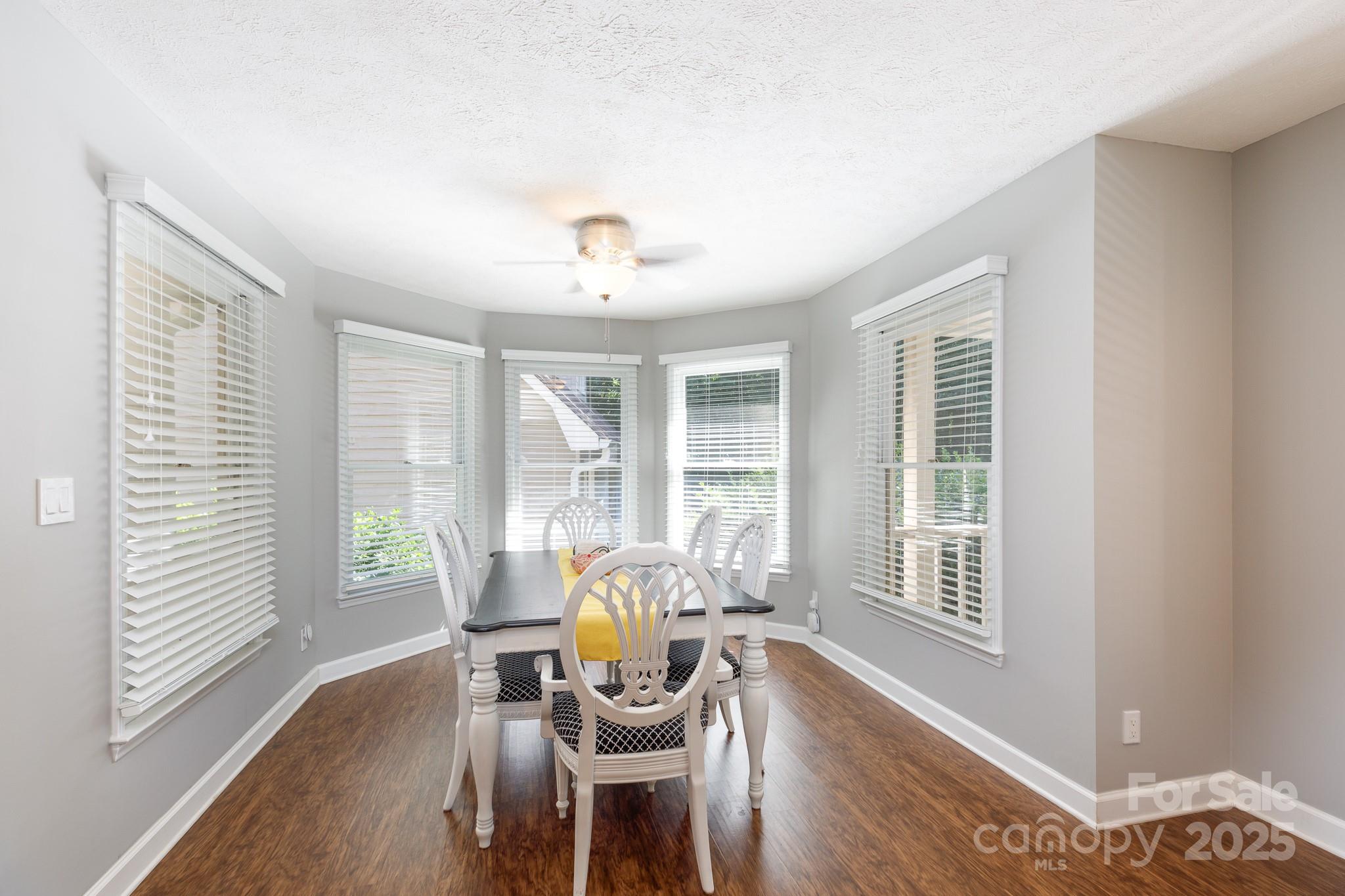 Sunset Circle - Residential