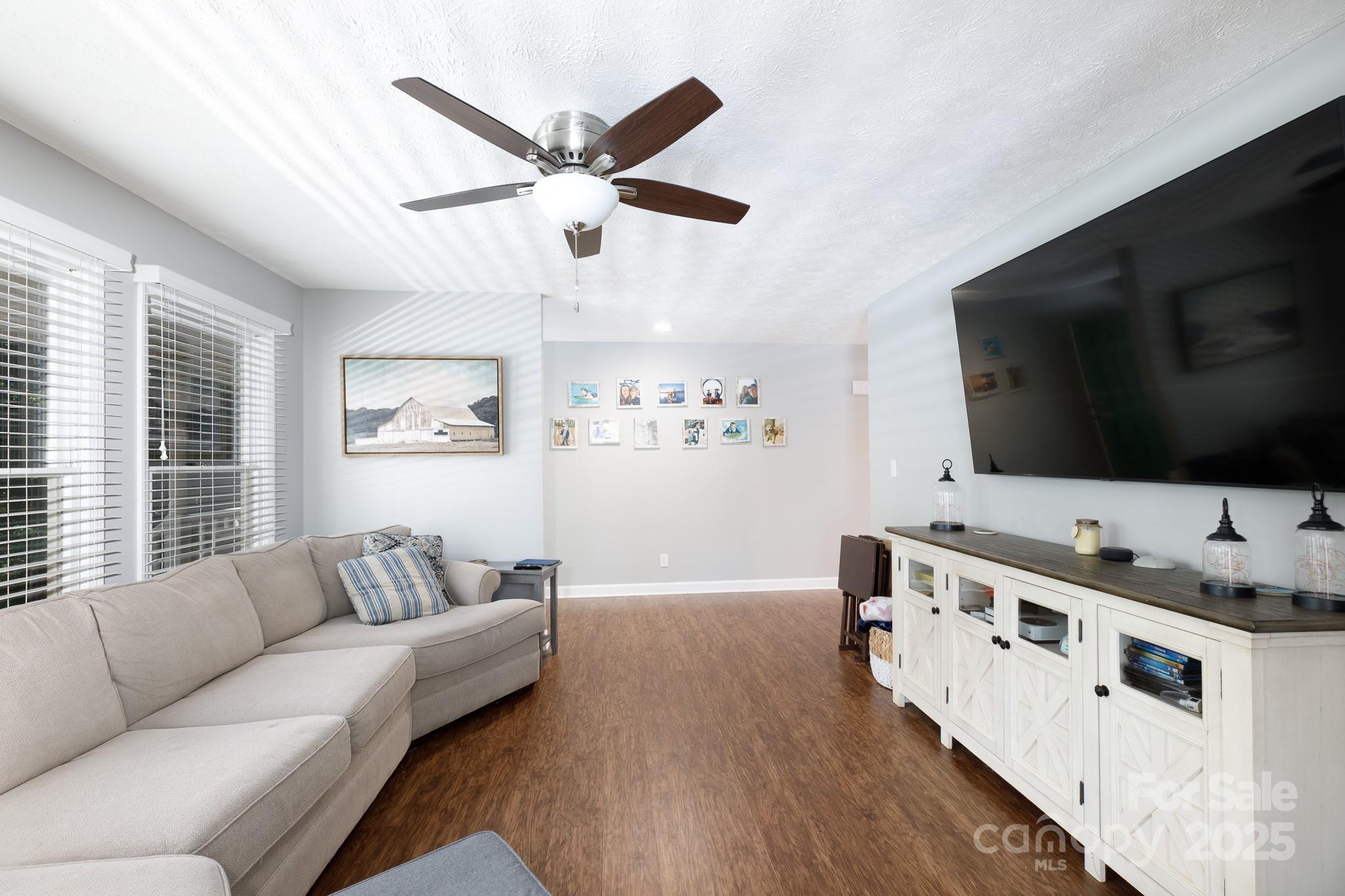 Sunset Circle - Residential