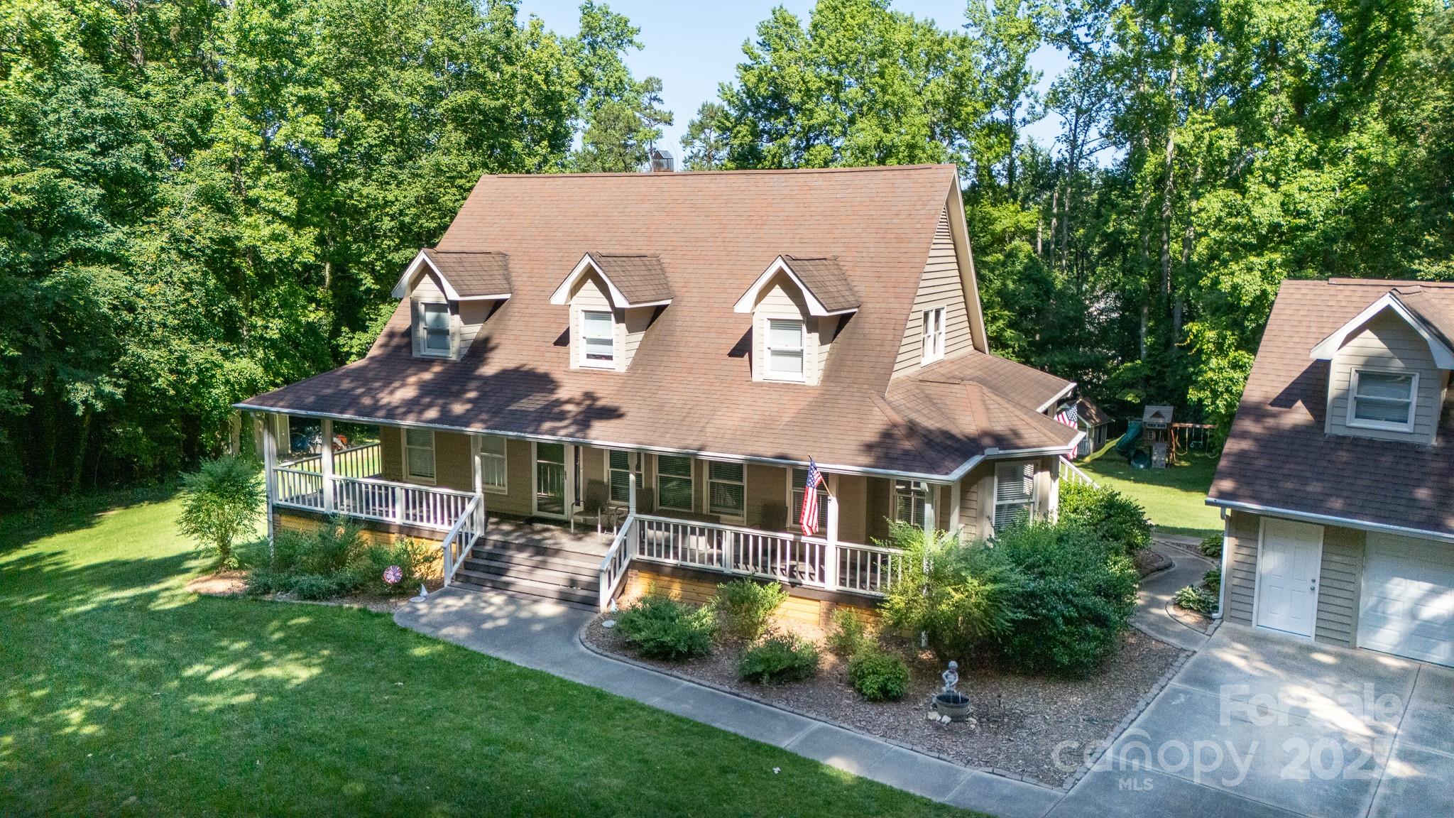 Sunset Circle - Residential