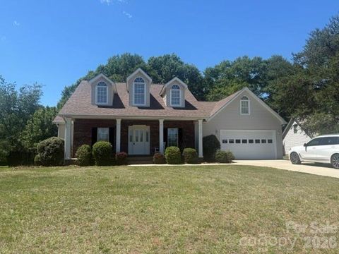 Photo of 103 Whitetail Drive, Shelby, NC 28152 (MLS # 4382325)
