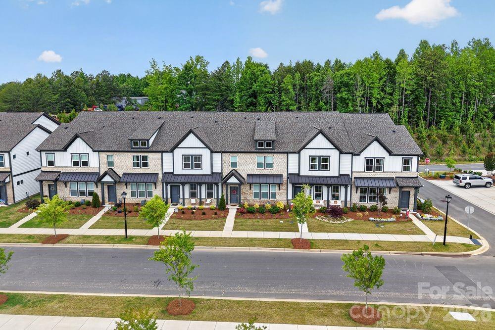 The Ridge at Sugar Creek - Residential