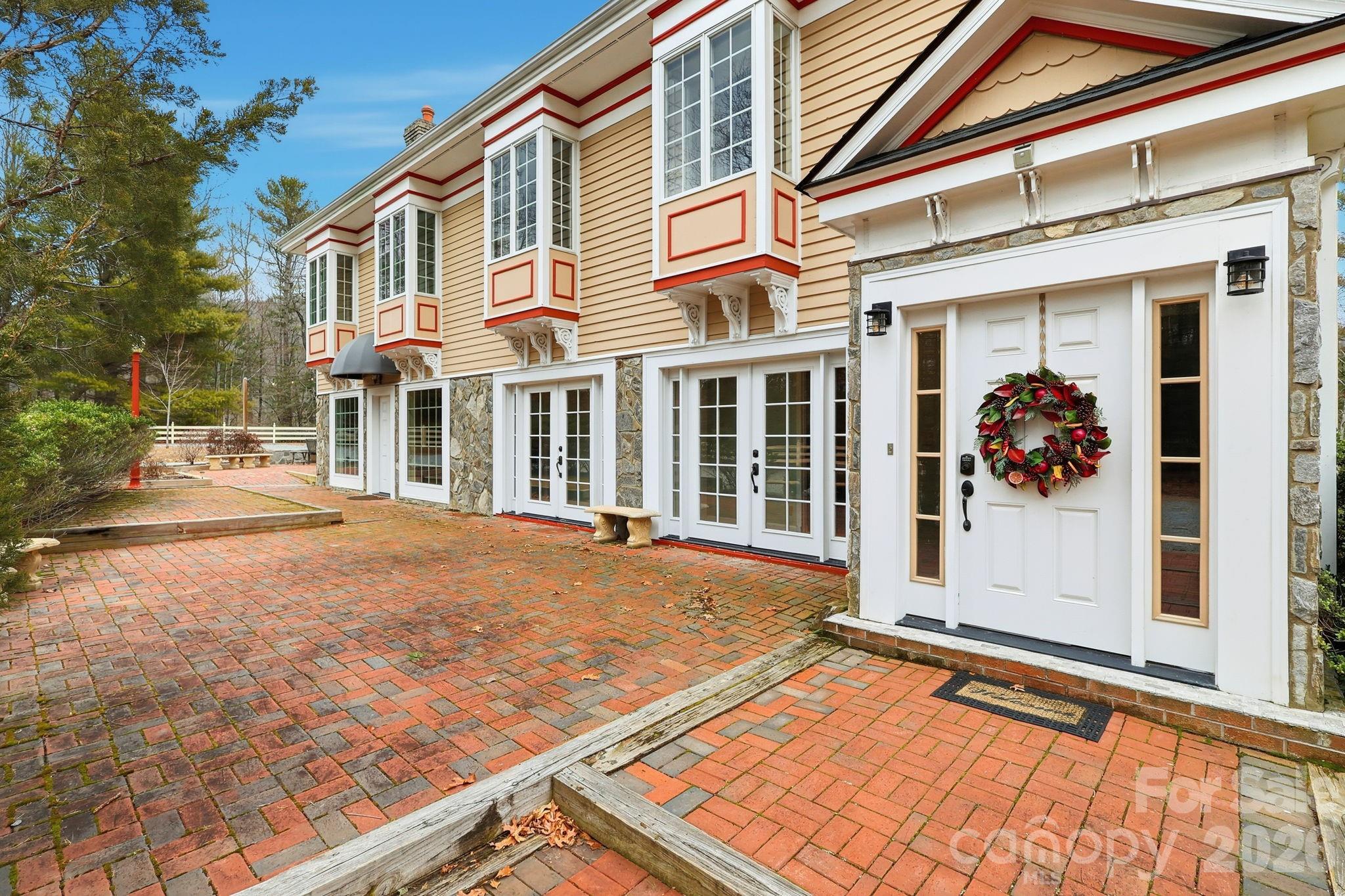 1644 Broadstone Road