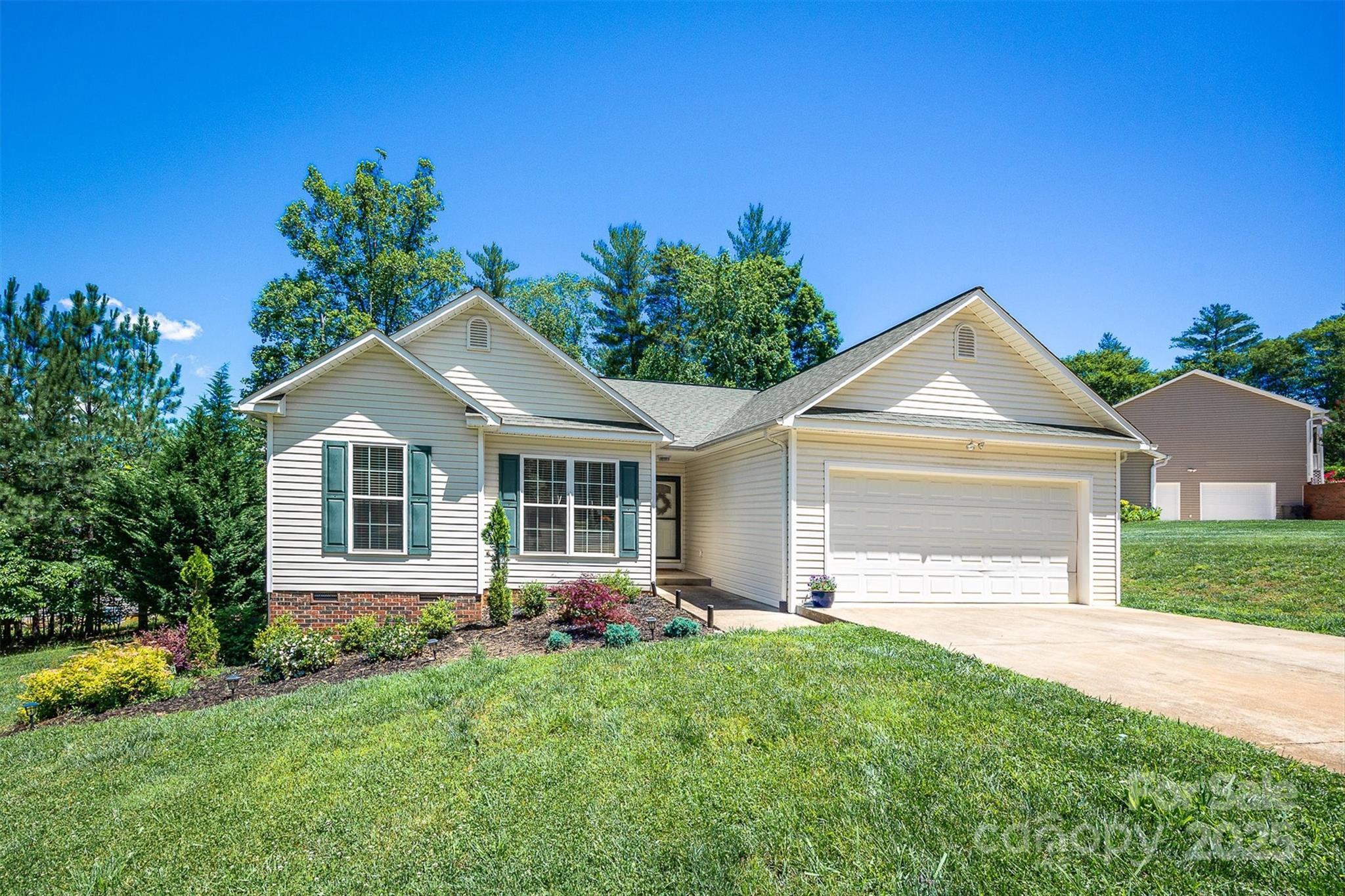 225 Forest Glen Way