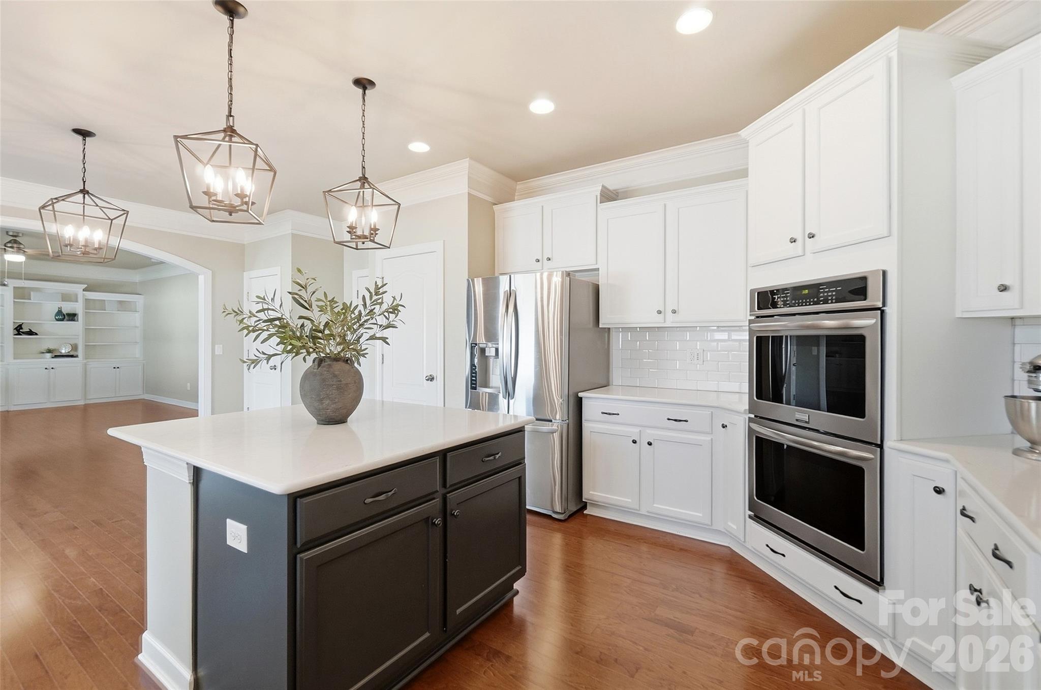 10038 Travertine Trail